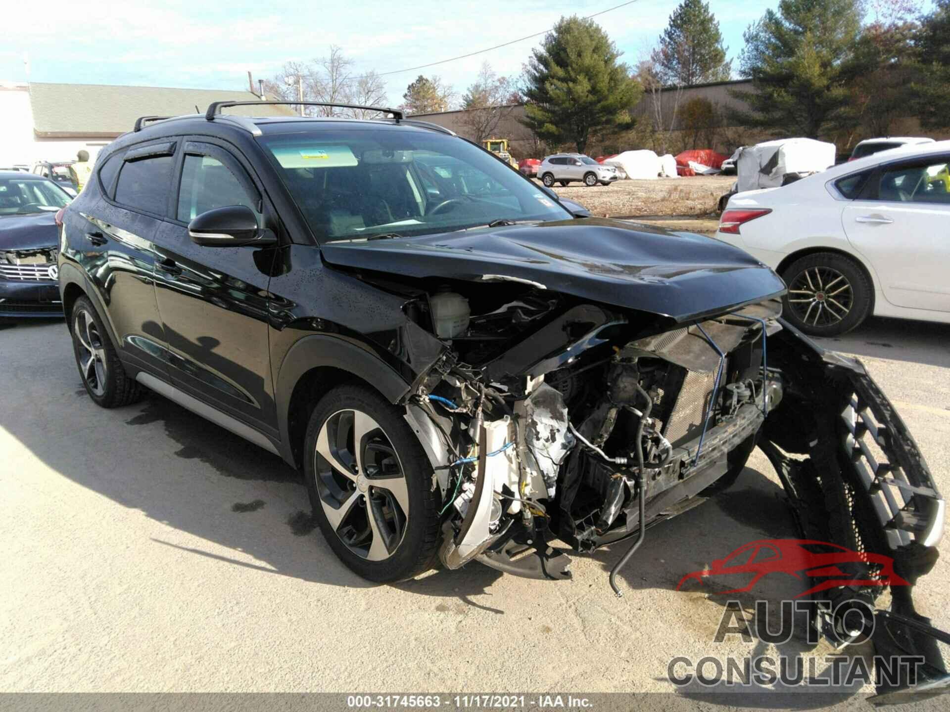 HYUNDAI TUCSON 2017 - KM8J3CA27HU388843