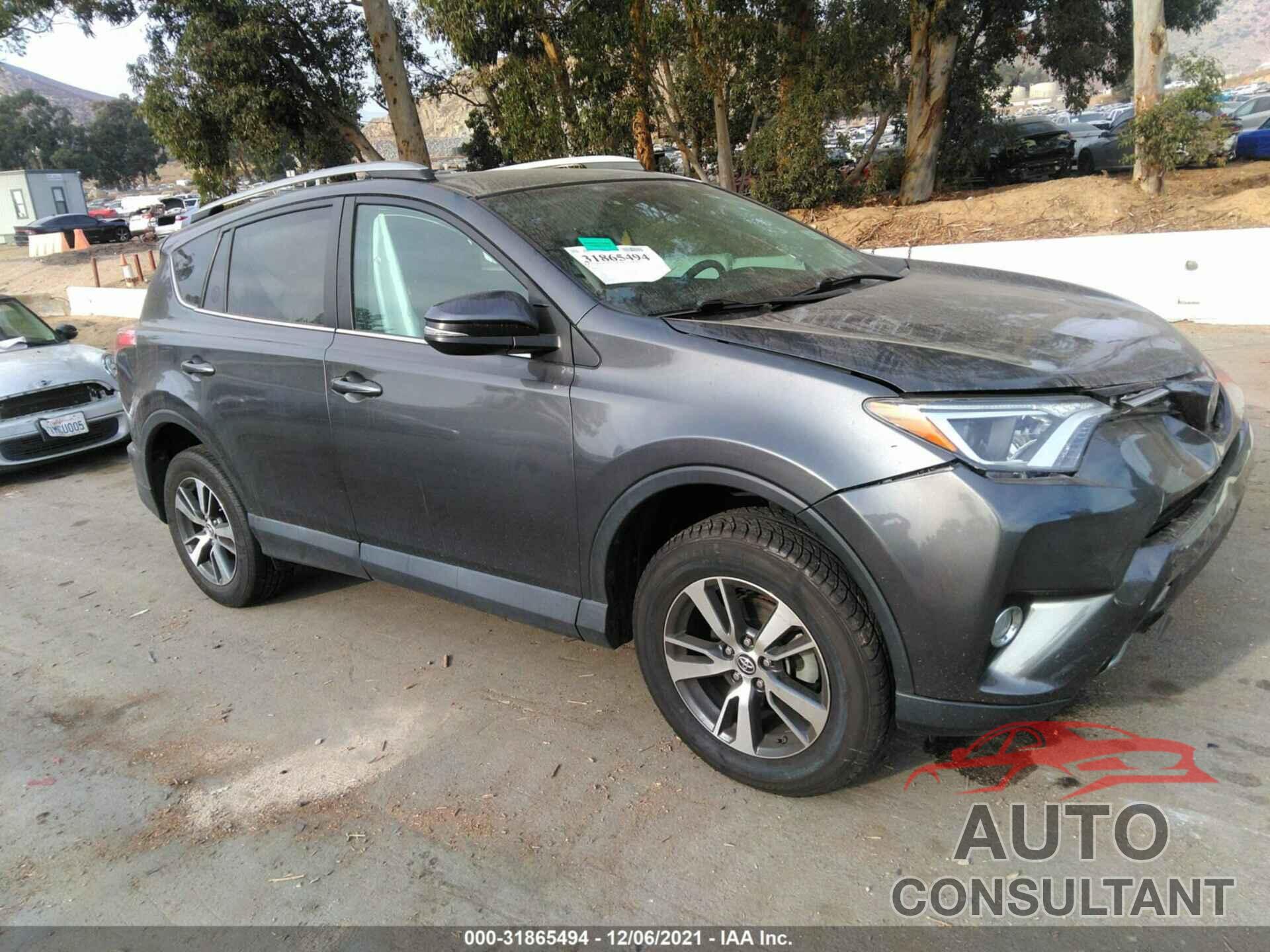 TOYOTA RAV4 2018 - 2T3WFREV8JW499015
