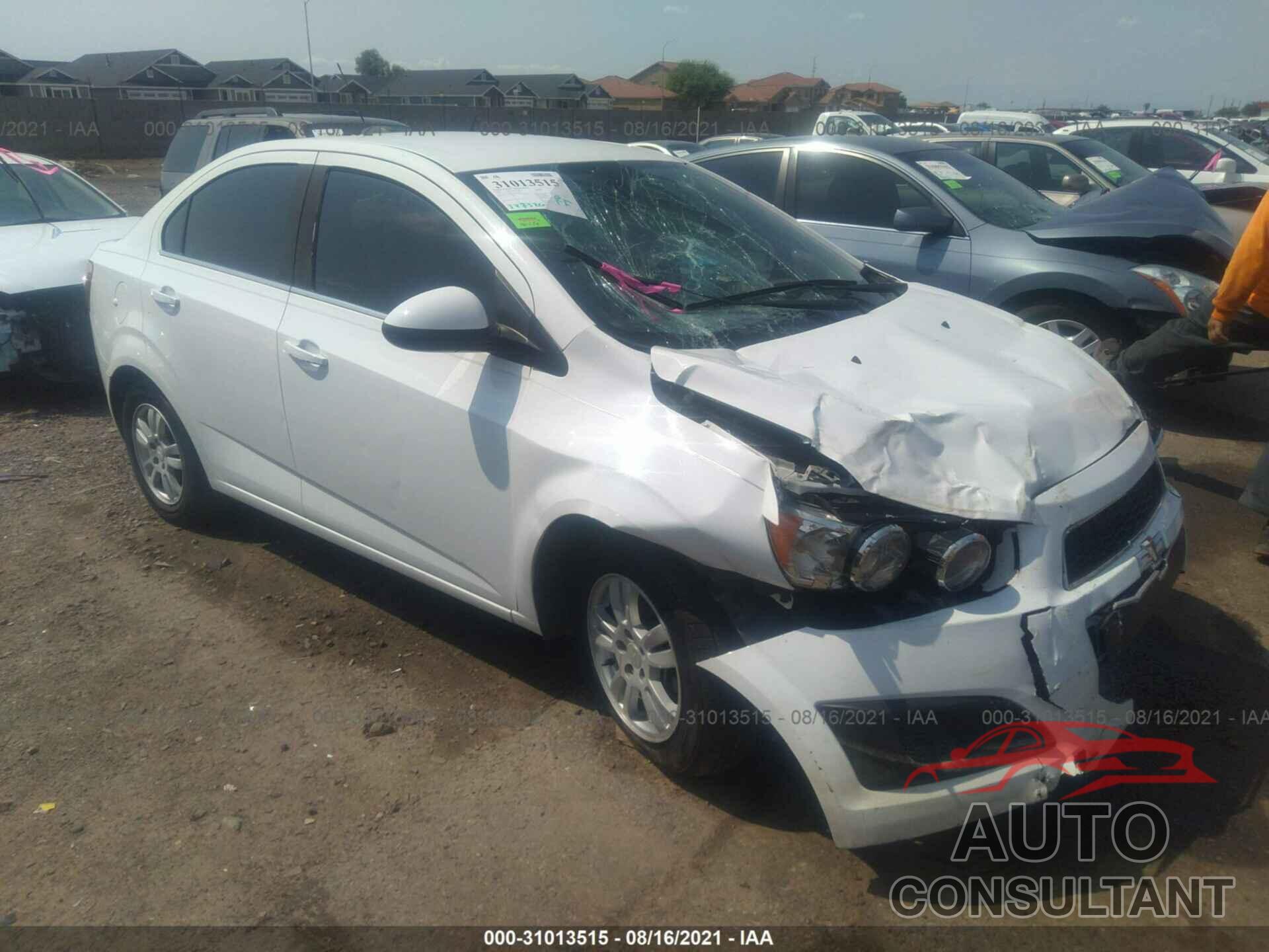CHEVROLET SONIC 2016 - 1G1JC5SH7G4144233