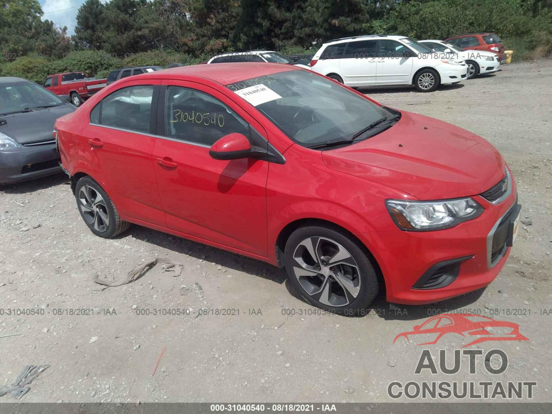 CHEVROLET SONIC 2017 - 1G1JF5SB6H4128108