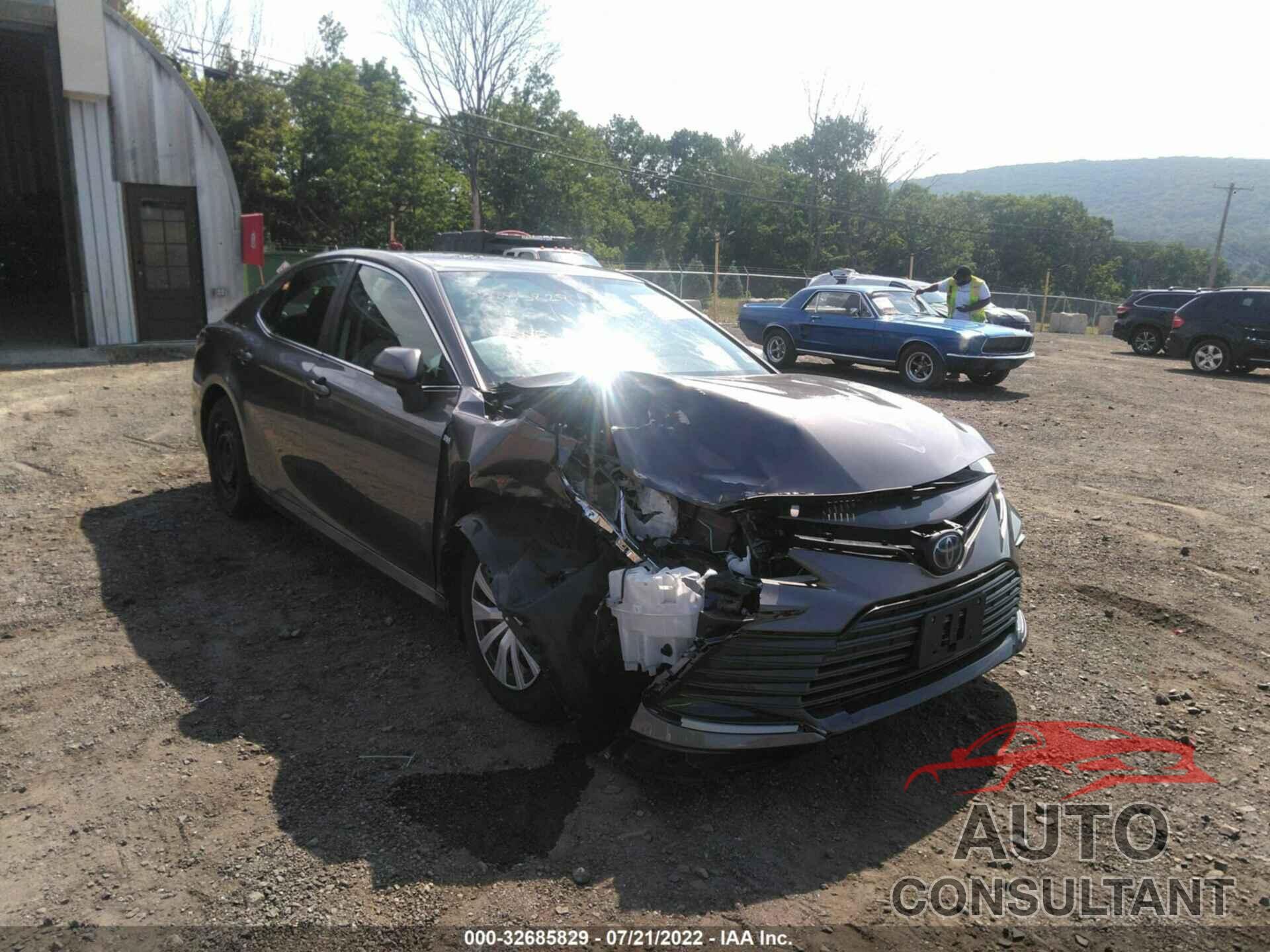TOYOTA CAMRY 2021 - 4T1C31AK1MU030256