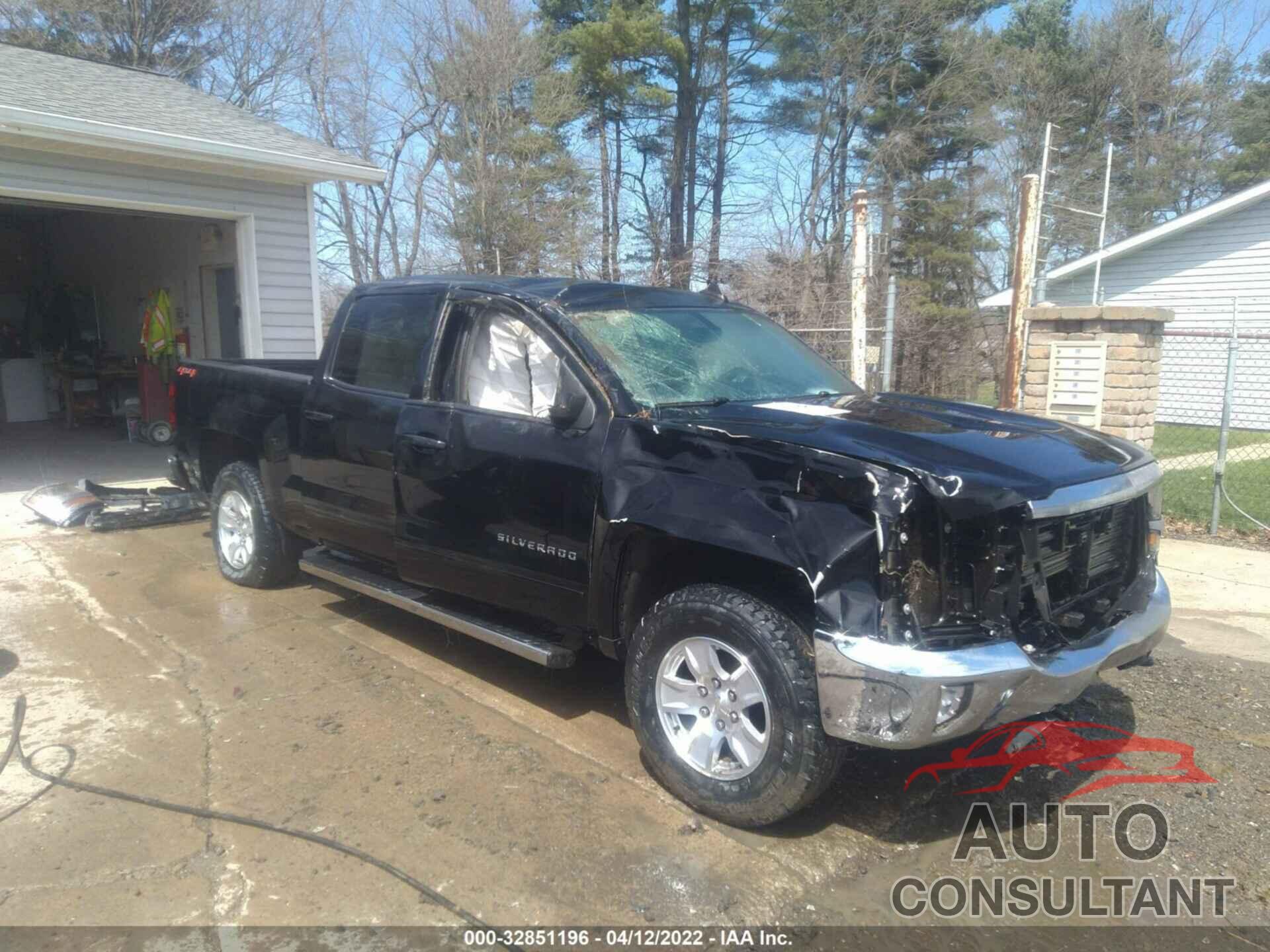 CHEVROLET SILVERADO 1500 2018 - 3GCUKREC4JG619118