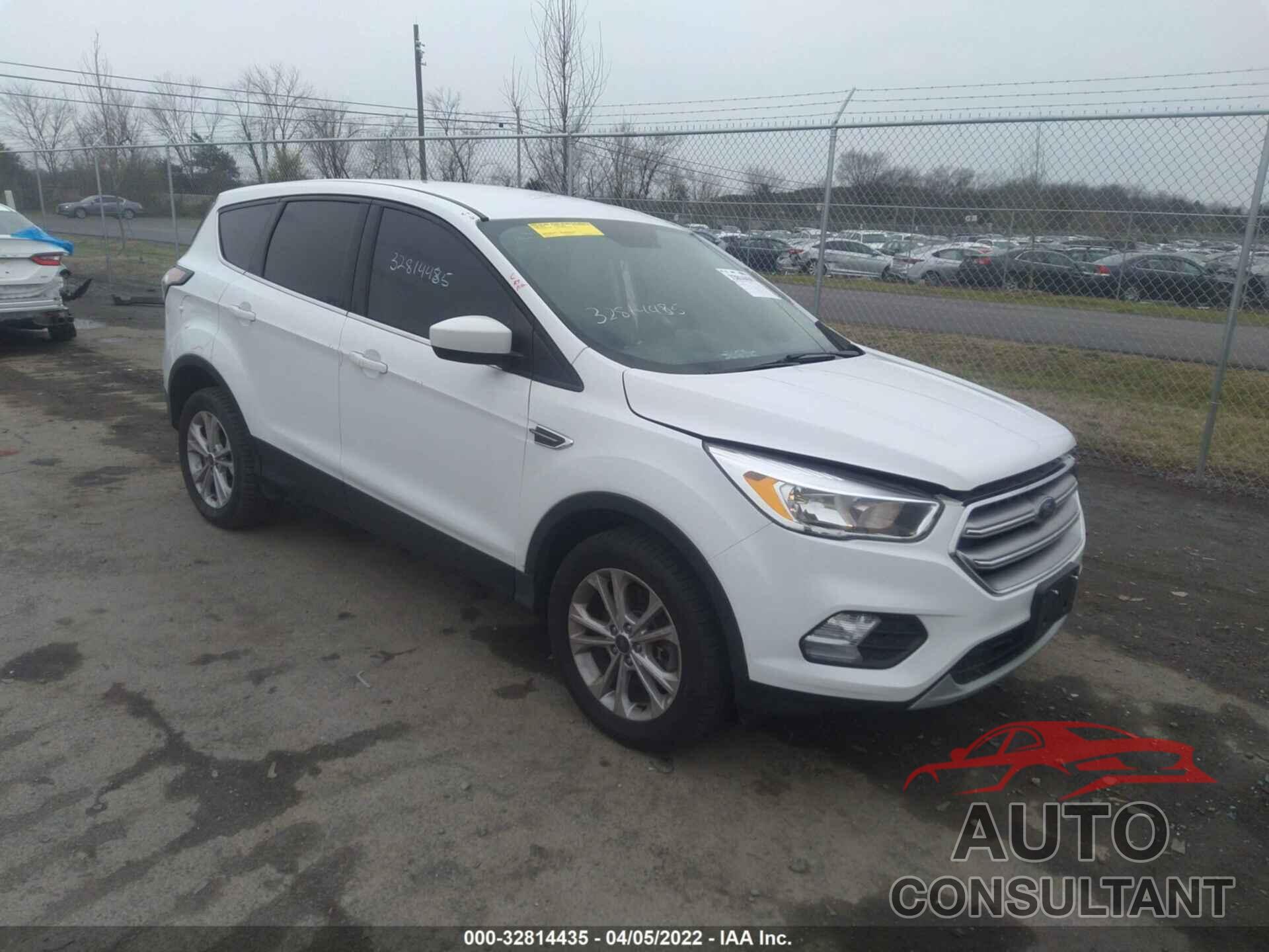 FORD ESCAPE 2017 - 1FMCU9GD6HUD78189