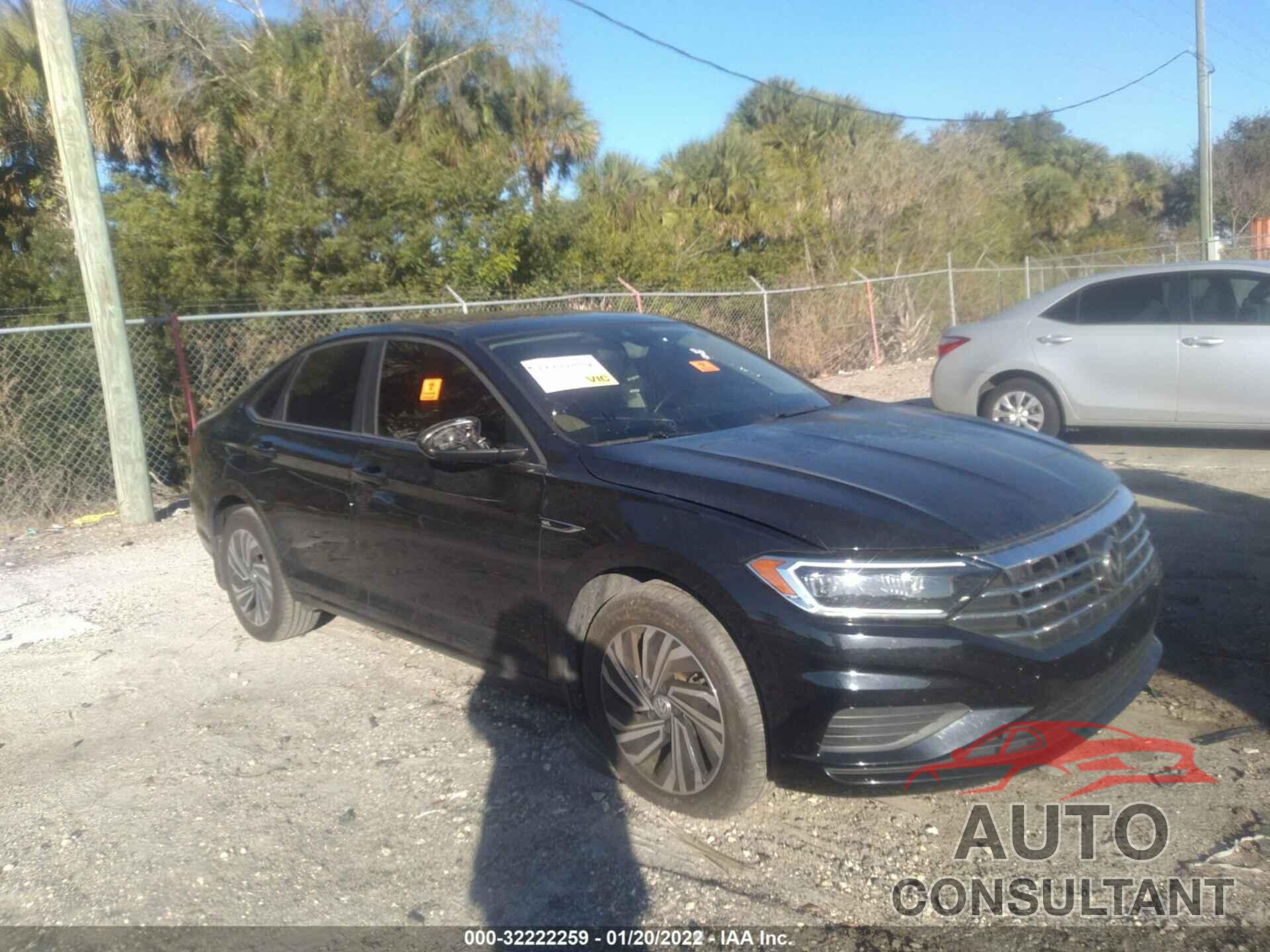 VOLKSWAGEN JETTA 2020 - 3VWEB7BU7LM028594
