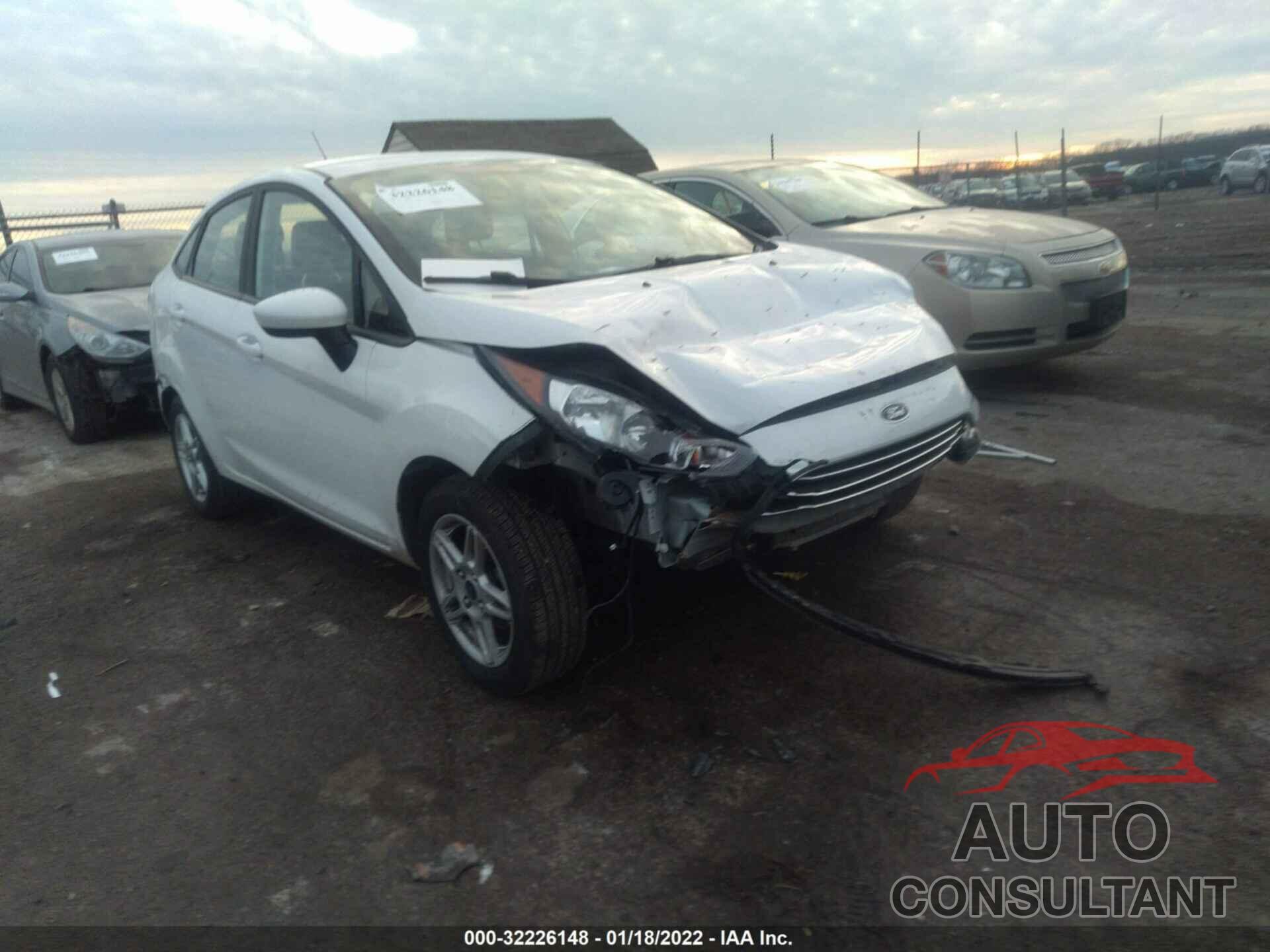 FORD FIESTA 2018 - 3FADP4BJ2JM108957
