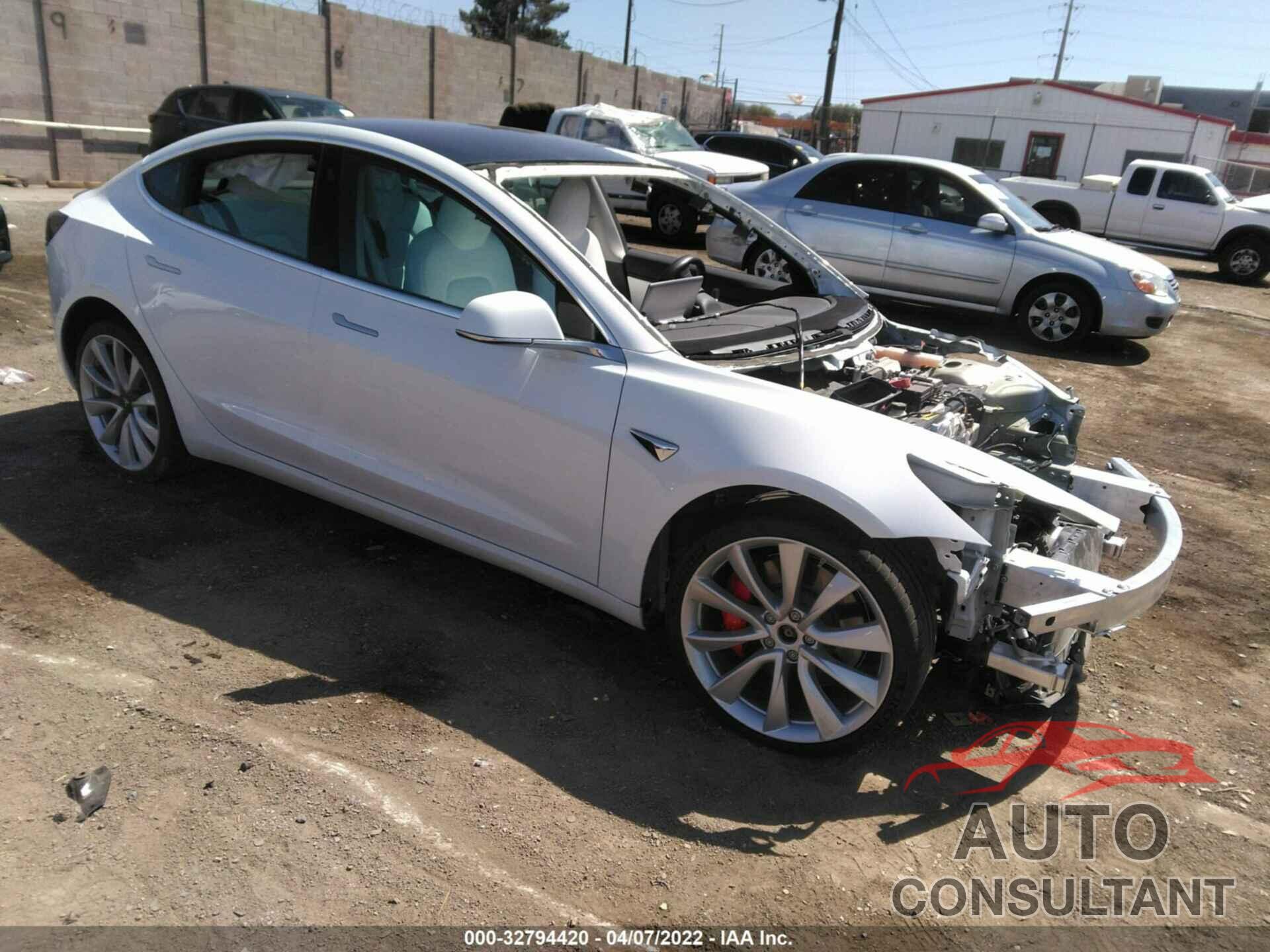 TESLA MODEL 3 2018 - 5YJ3E1EB2JF074506