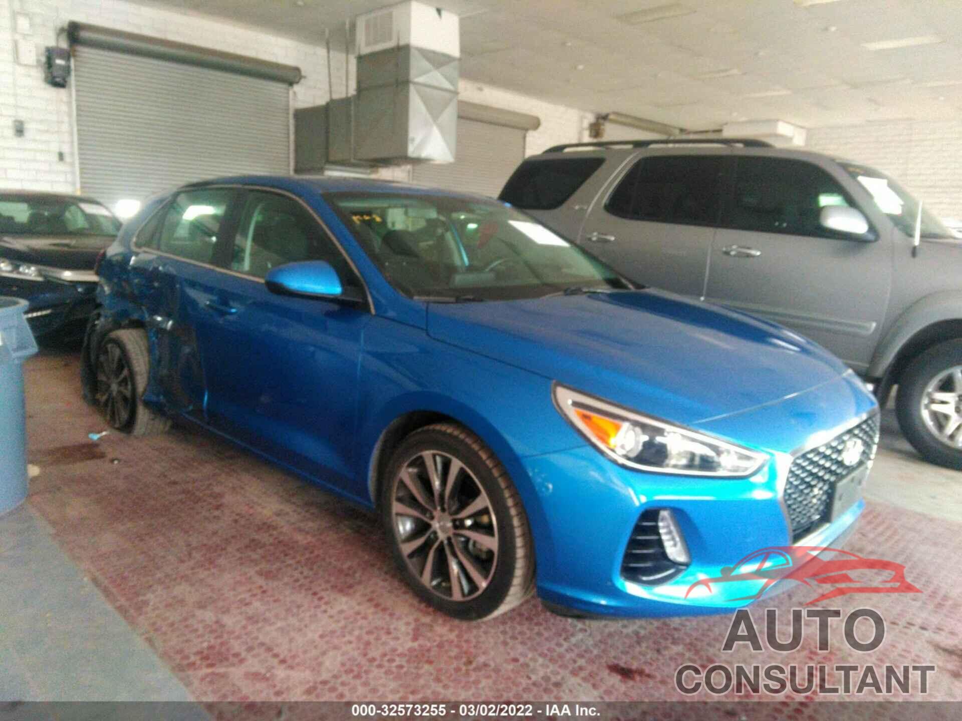 HYUNDAI ELANTRA GT 2018 - KMHH35LE8JU028021