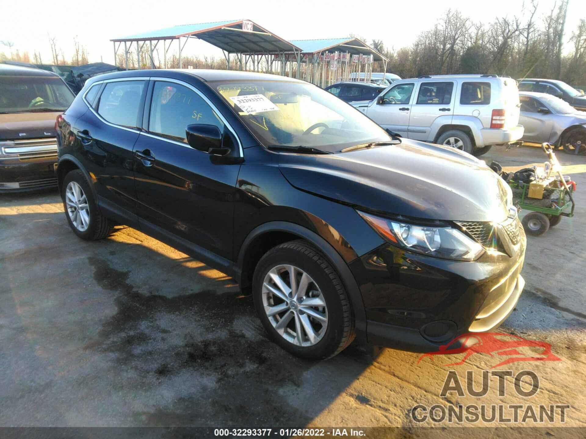 NISSAN ROGUE SPORT 2018 - JN1BJ1CR5JW267805