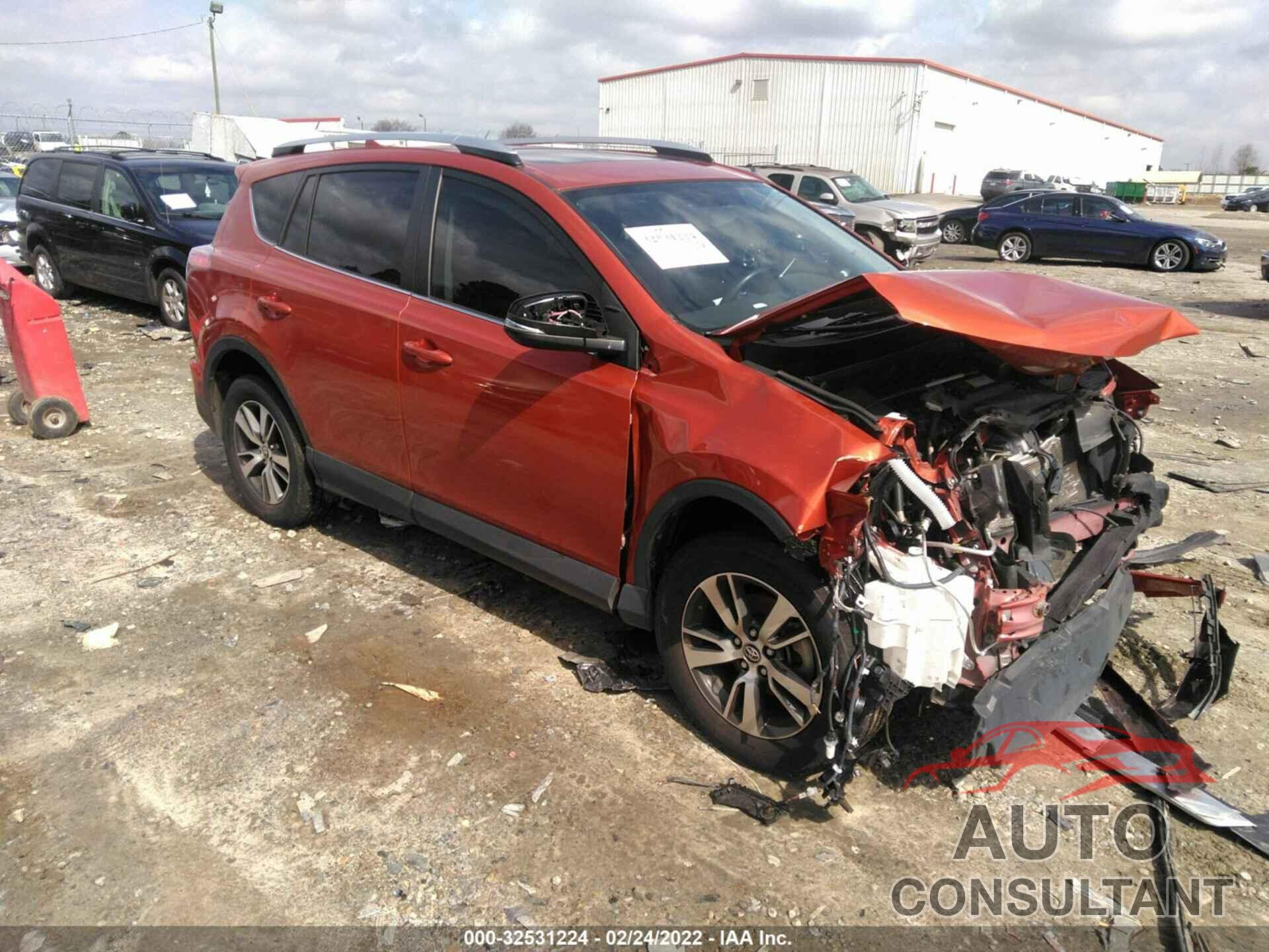 TOYOTA RAV4 2016 - JTMWFREV2GJ061114