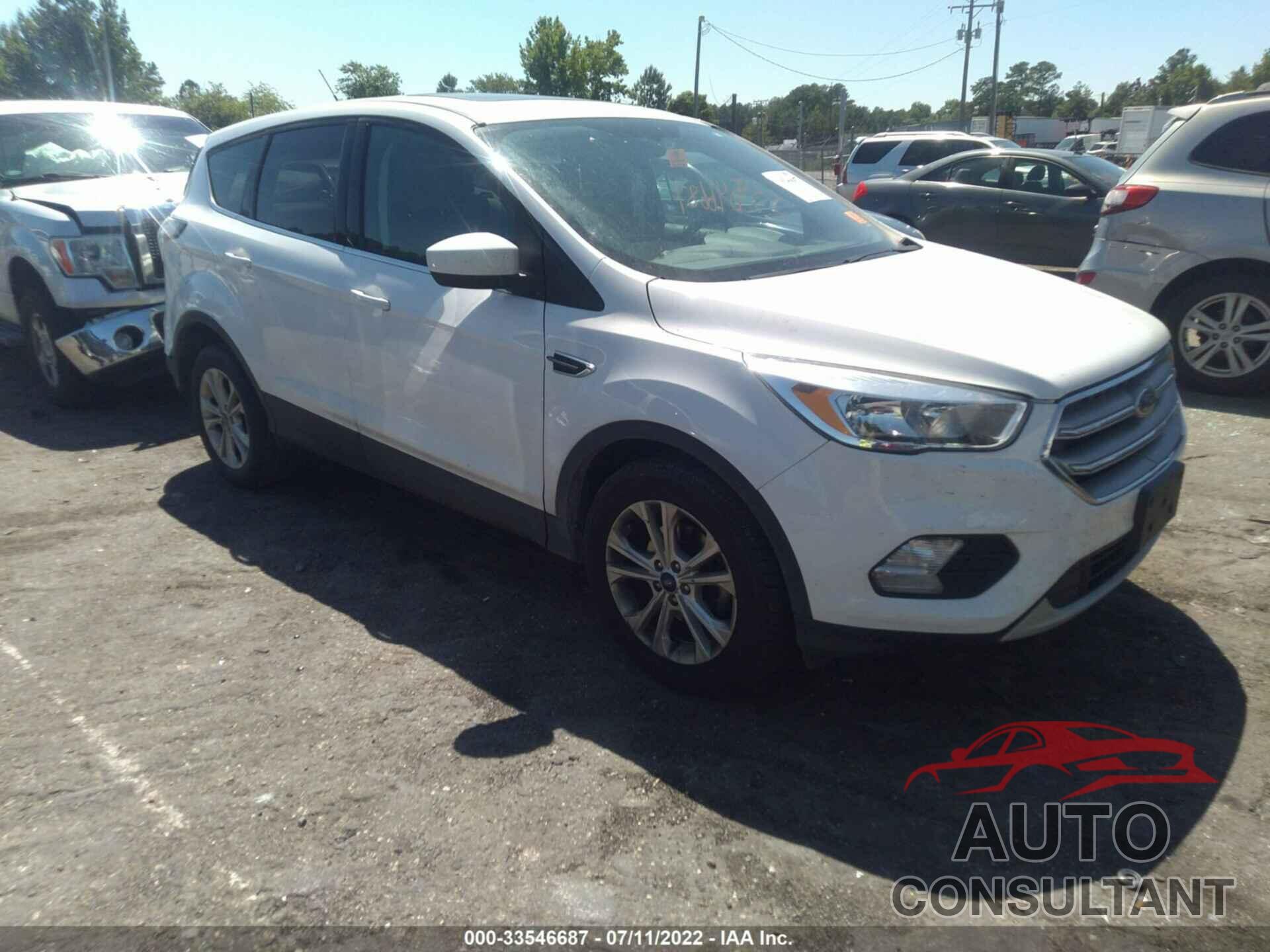 FORD ESCAPE 2017 - 1FMCU0GD4HUA20777