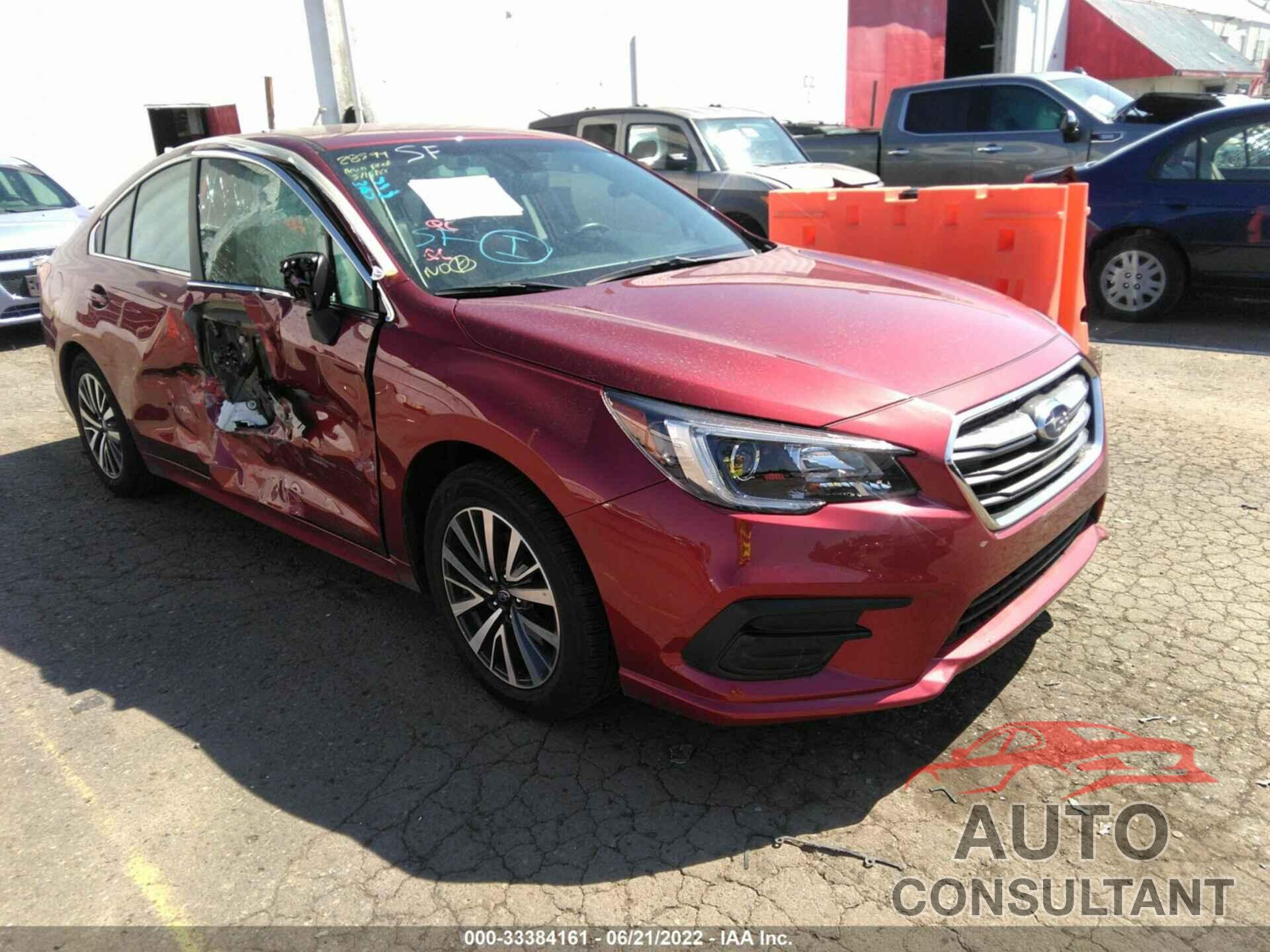 SUBARU LEGACY 2019 - 4S3BNAF68K3012765