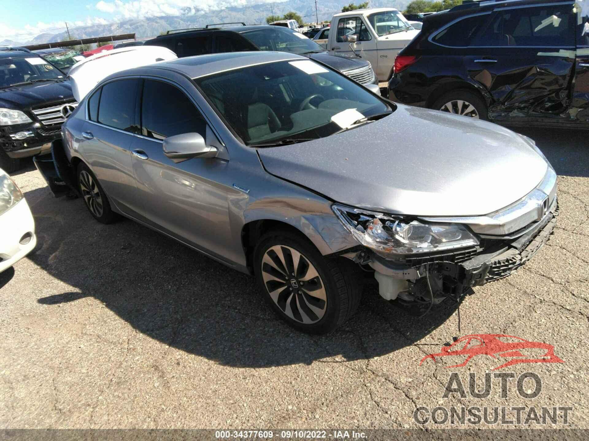 HONDA ACCORD HYBRID 2017 - JHMCR6F56HC002207