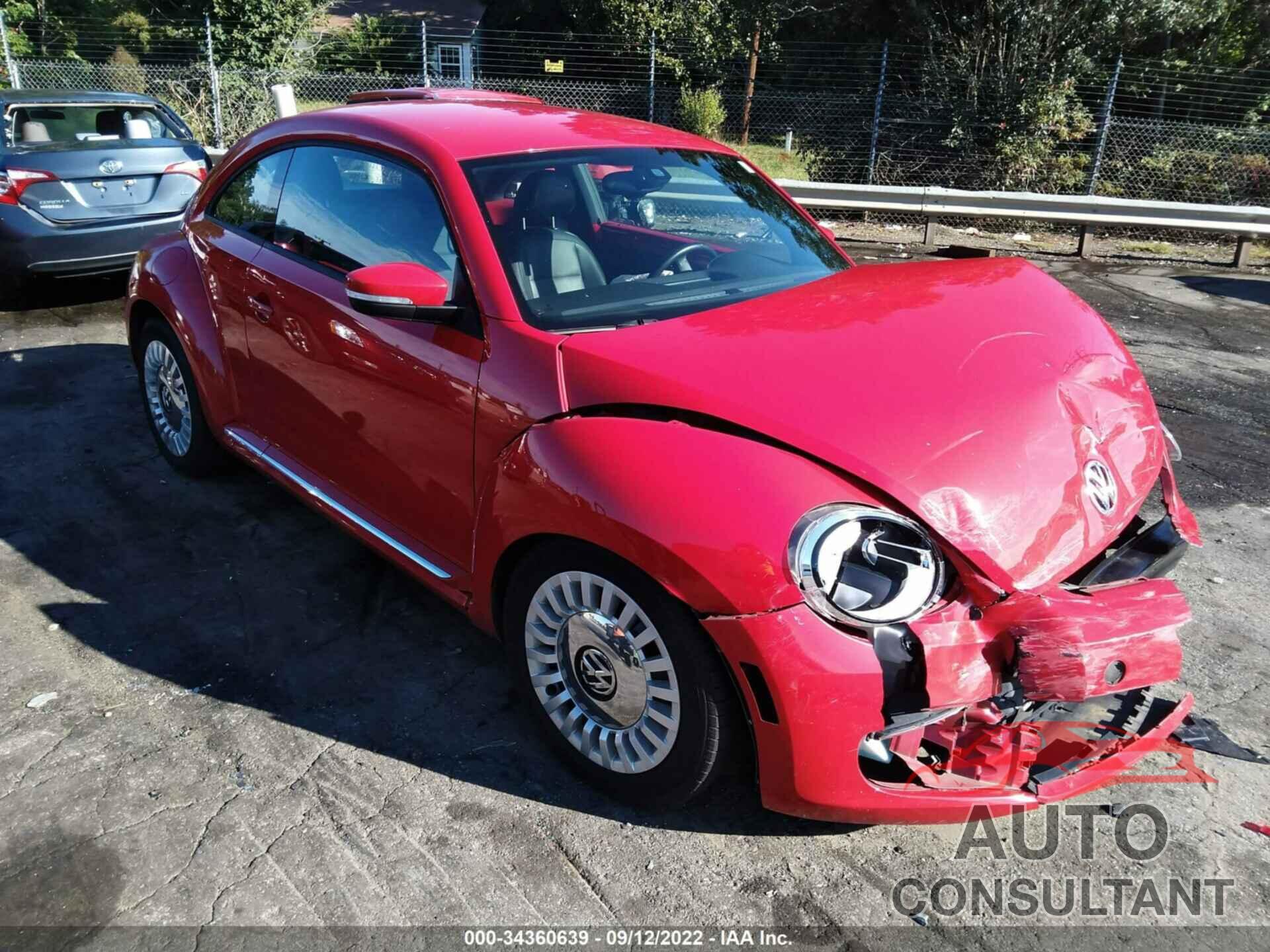 VOLKSWAGEN BEETLE COUPE 2016 - 3VWJ07AT9GM612871