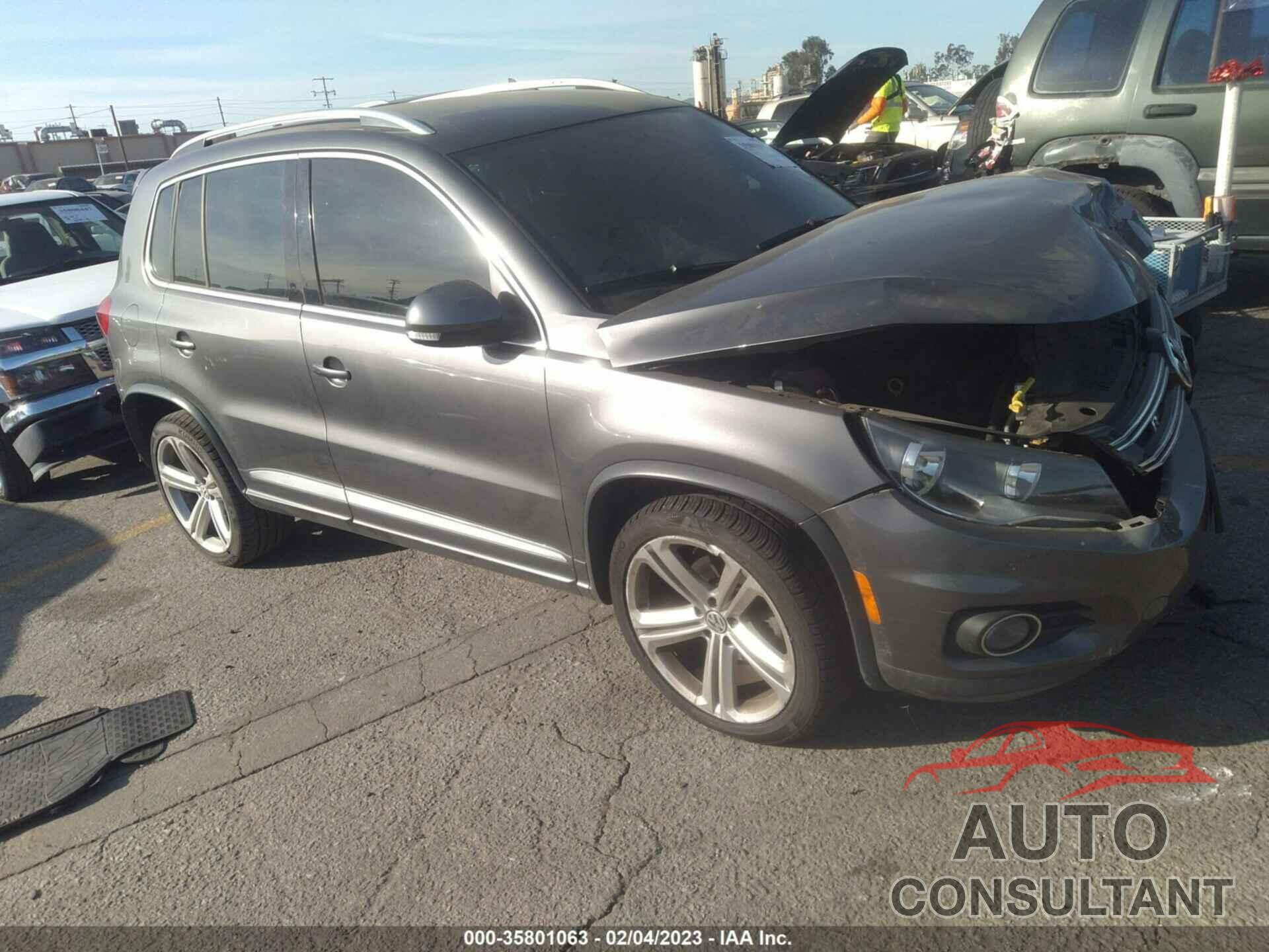 VOLKSWAGEN TIGUAN 2016 - WVGAV7AXXGW039403