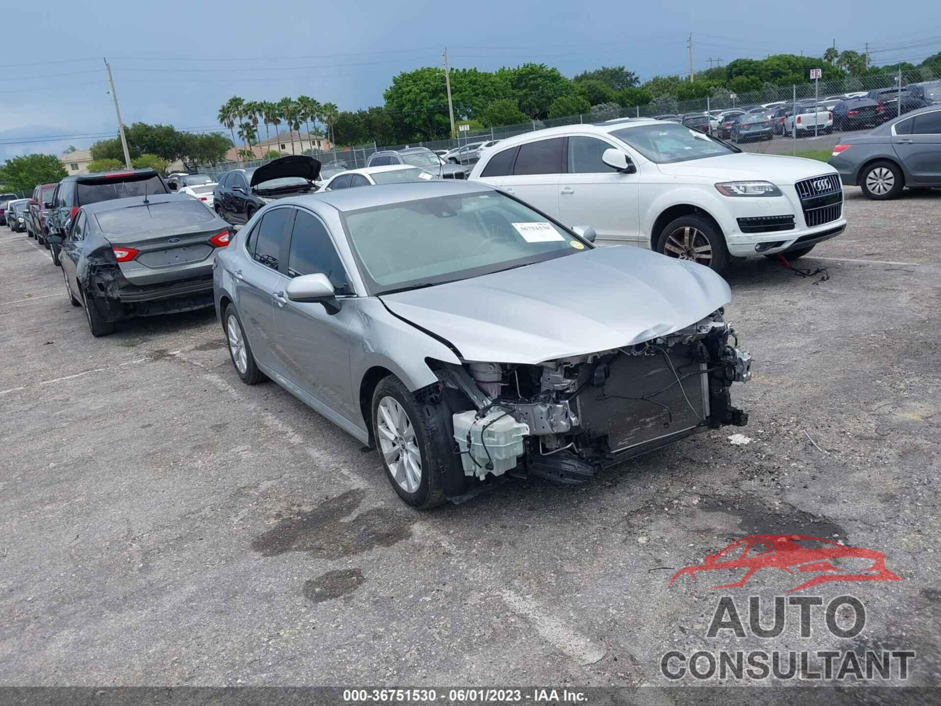 TOYOTA CAMRY 2019 - 4T1B11HK3KU283907