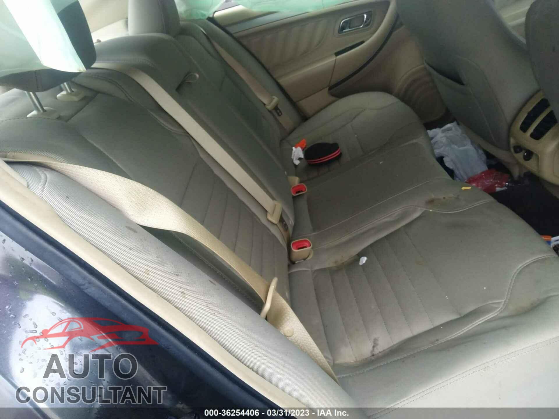 FORD TAURUS 2017 - 1FAHP2D85HG142847