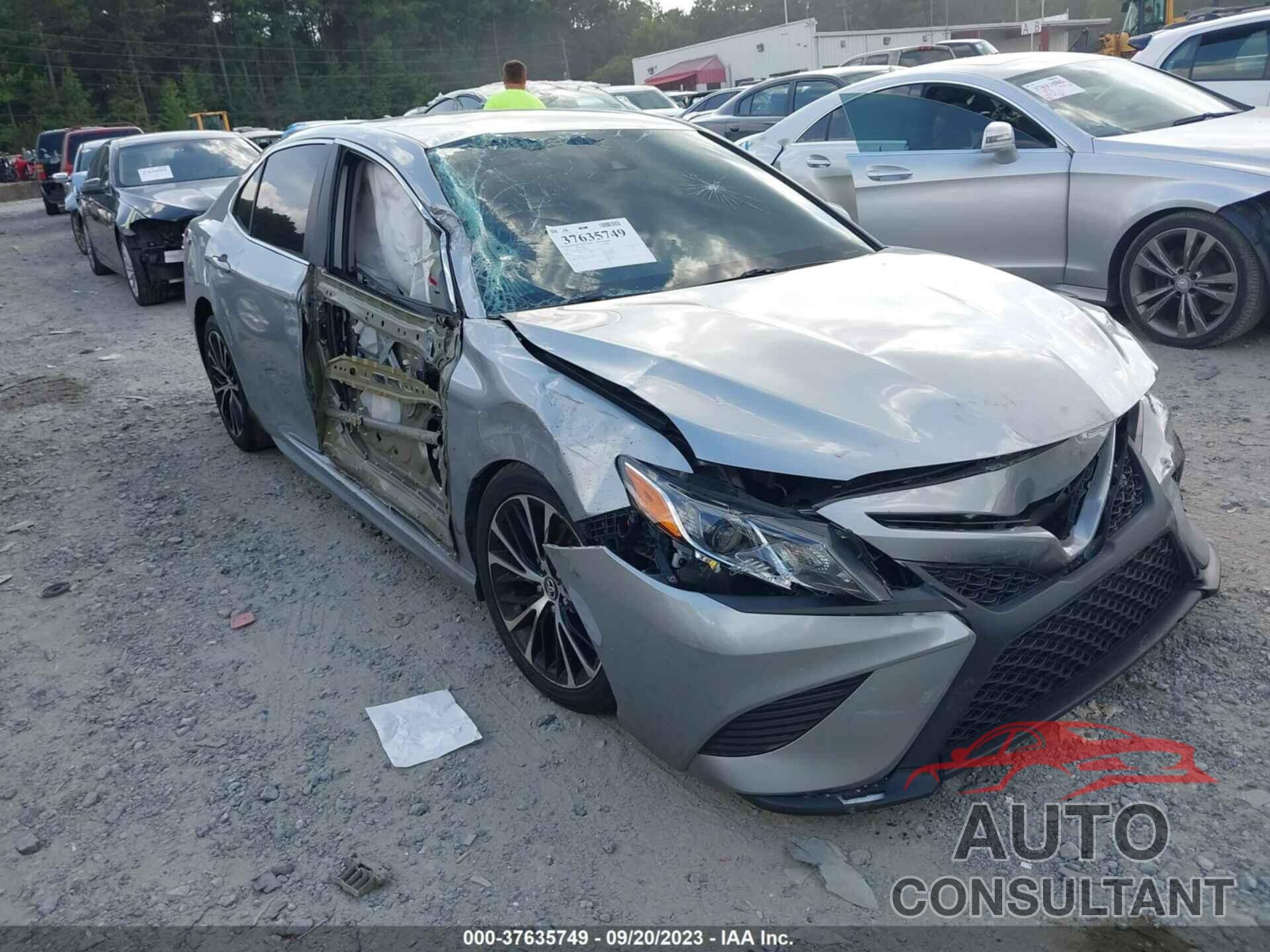 TOYOTA CAMRY 2020 - 4T1G11AK7LU328283