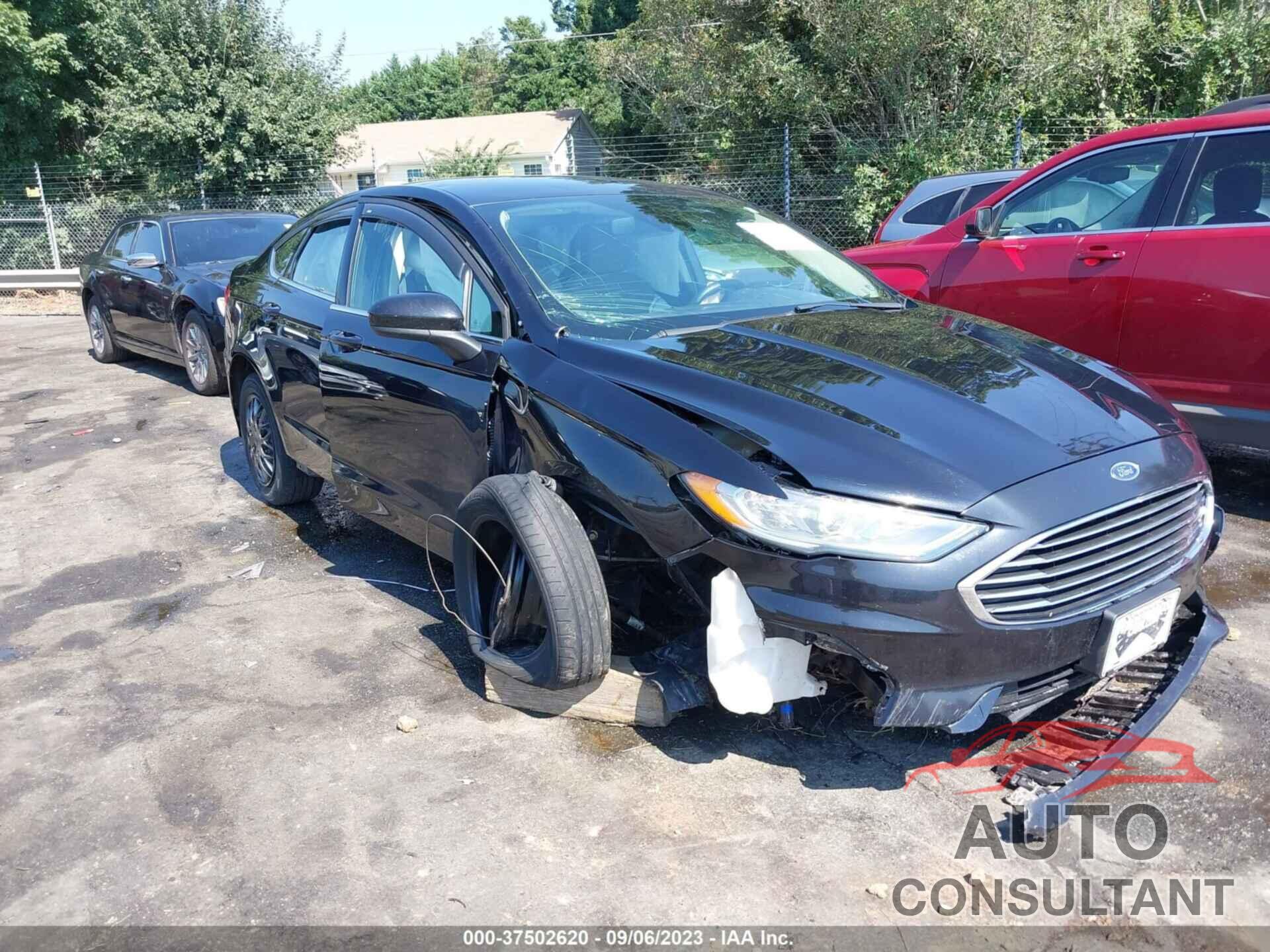 FORD FUSION 2019 - 3FA6P0G72KR160625