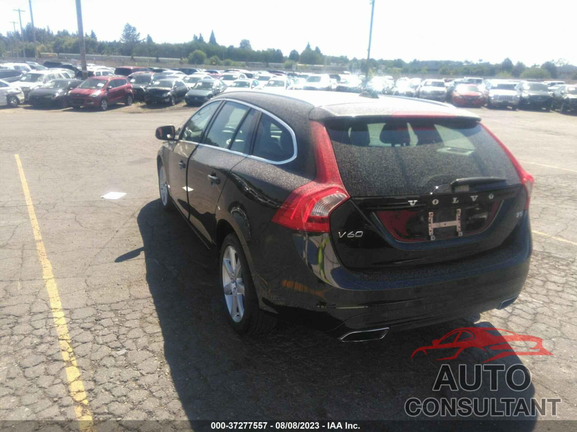 VOLVO V60 2017 - YV140MEK1H1368433