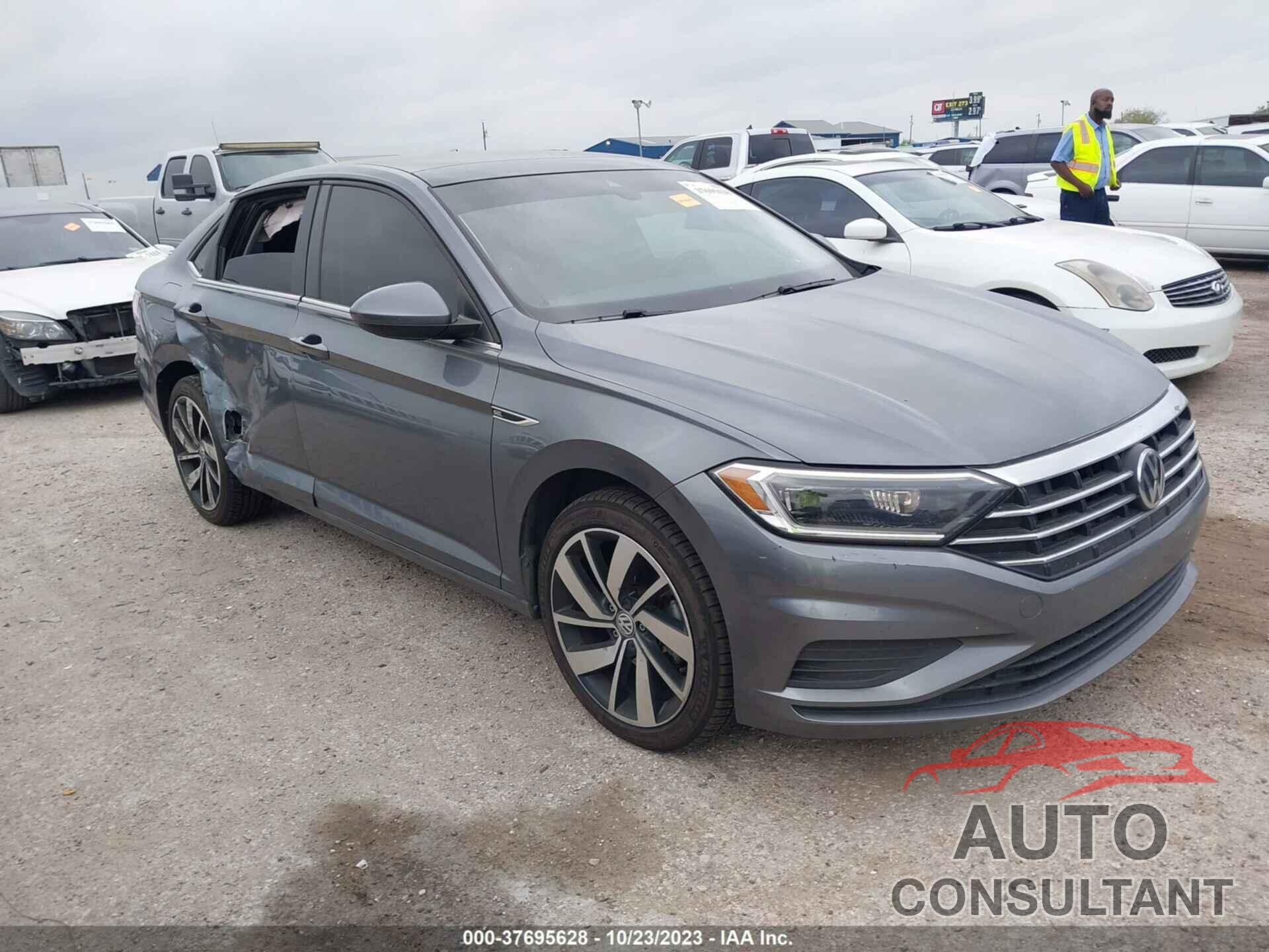 VOLKSWAGEN JETTA 2019 - 3VWEB7BU1KM263491