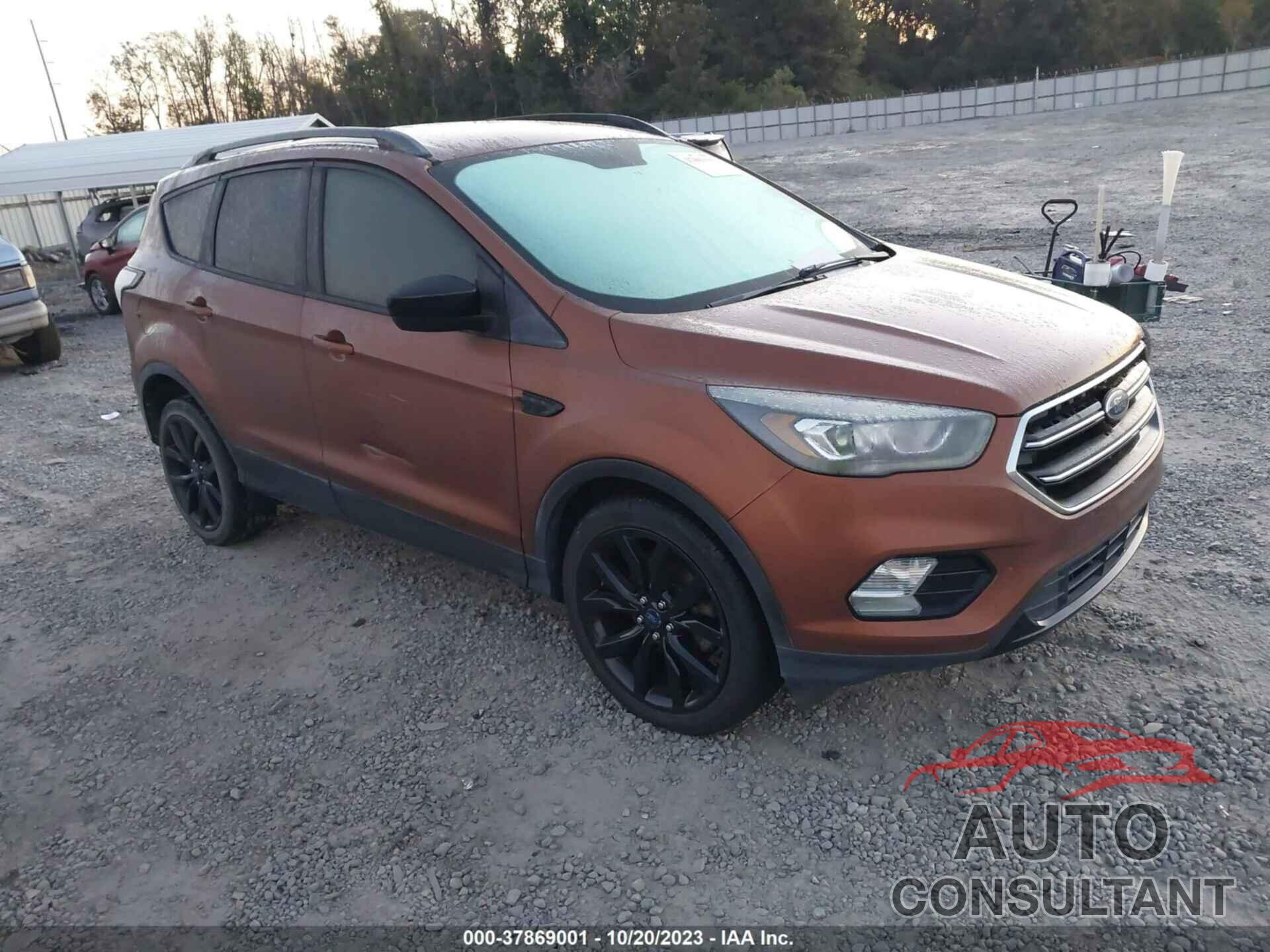FORD ESCAPE 2017 - 1FMCU0GD9HUB83022