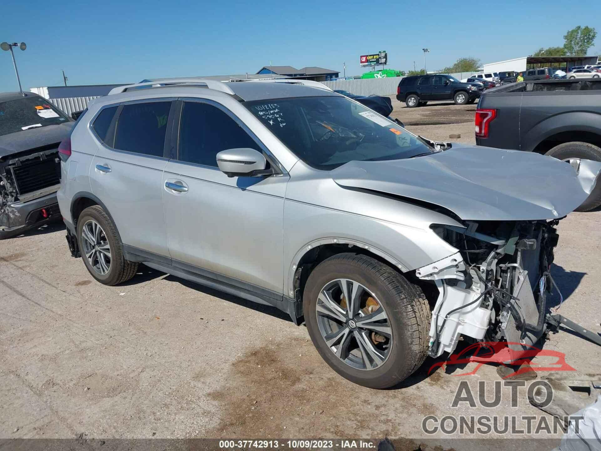 NISSAN ROGUE 2019 - 5N1AT2MT9KC765331