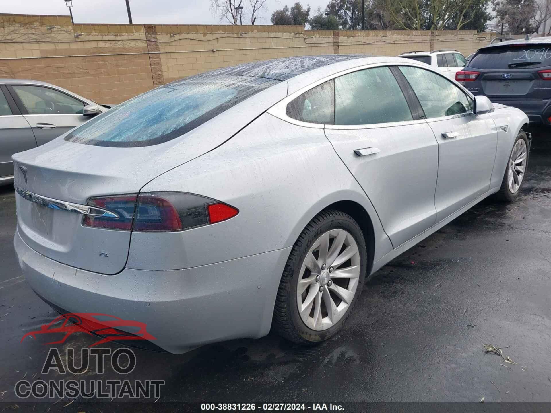 TESLA MODEL S 2016 - 5YJSA1E18GF153315
