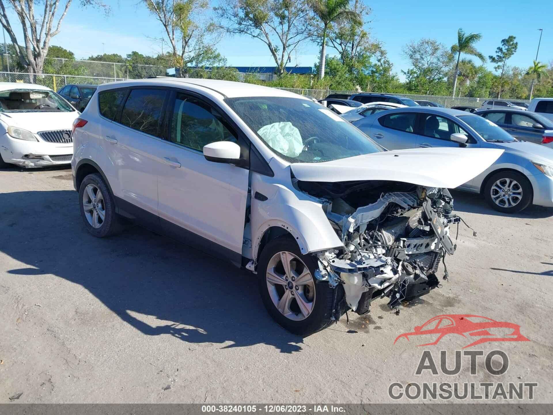 FORD ESCAPE 2015 - 1FMCU0GX7FUB25031