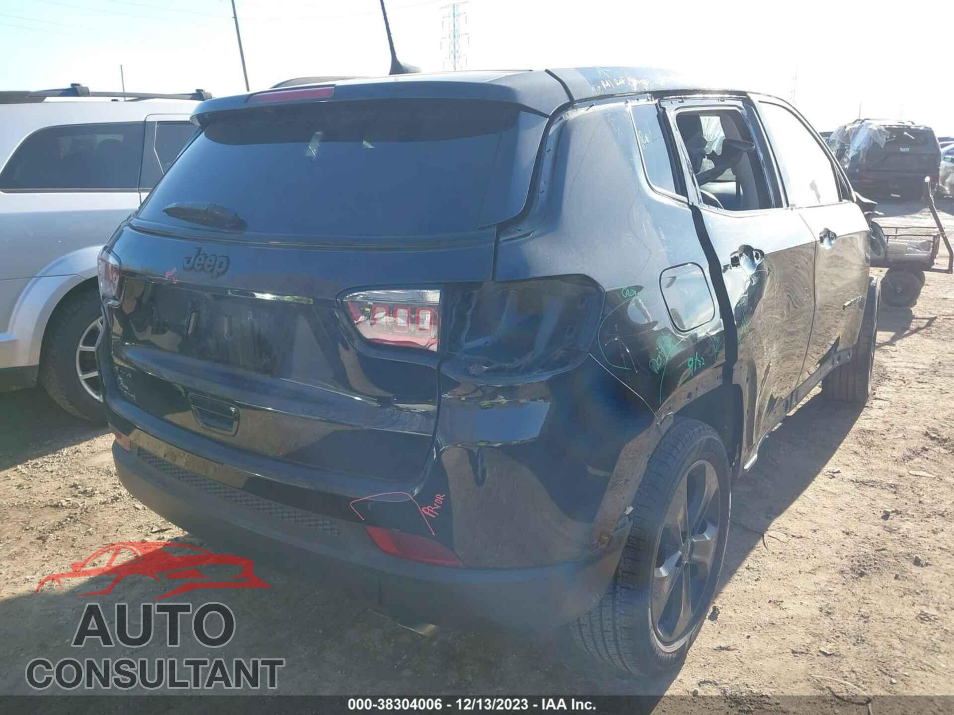 JEEP COMPASS 2018 - 3C4NJDBB3JT325447