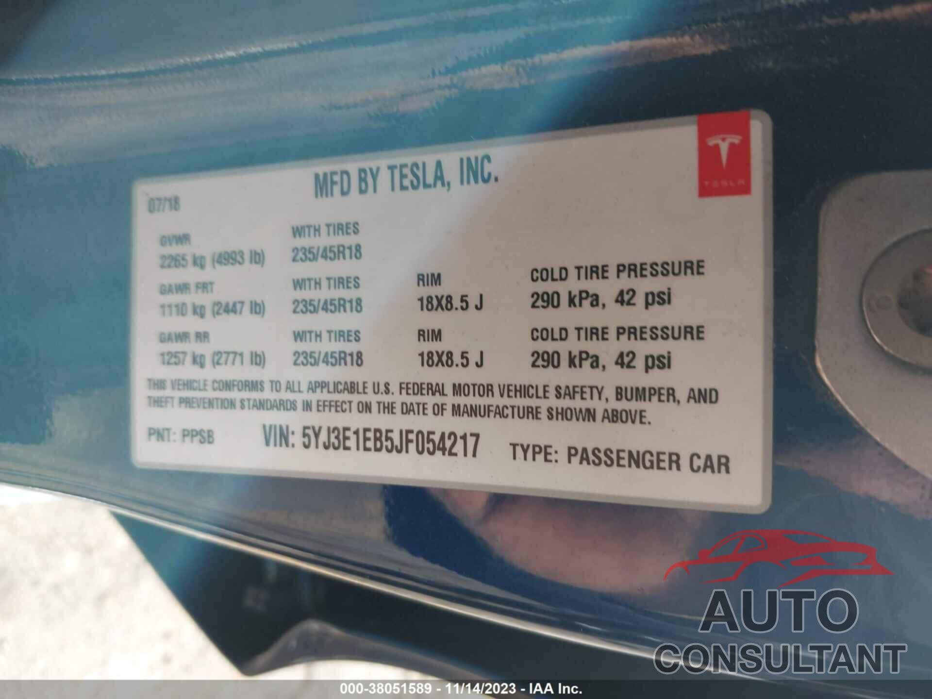 TESLA MODEL 3 2018 - 5YJ3E1EB5JF054217