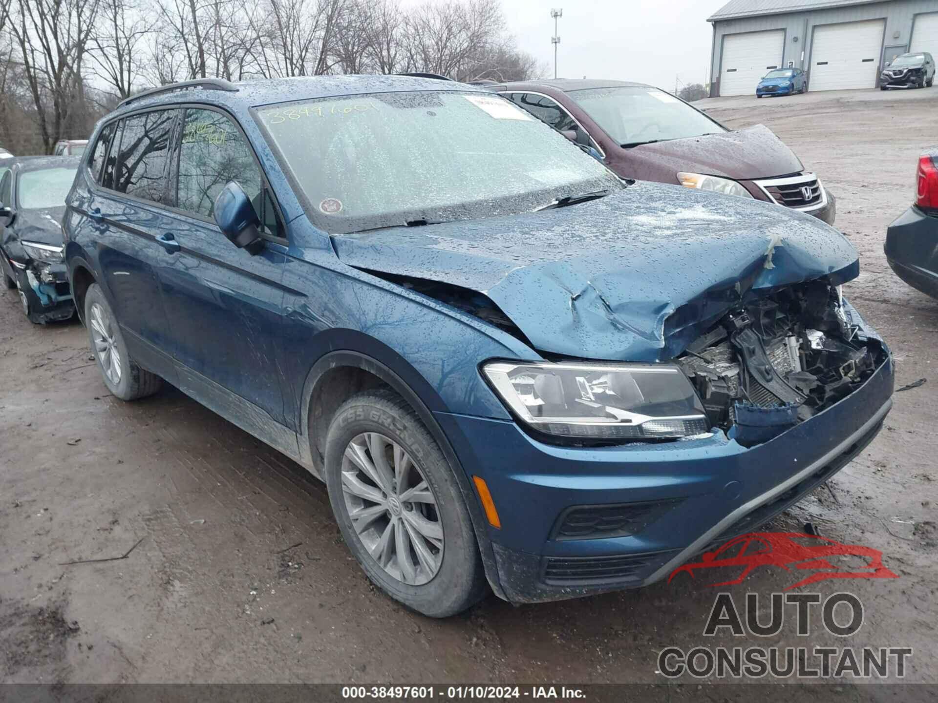 VOLKSWAGEN TIGUAN 2018 - 3VV0B7AX2JM146057