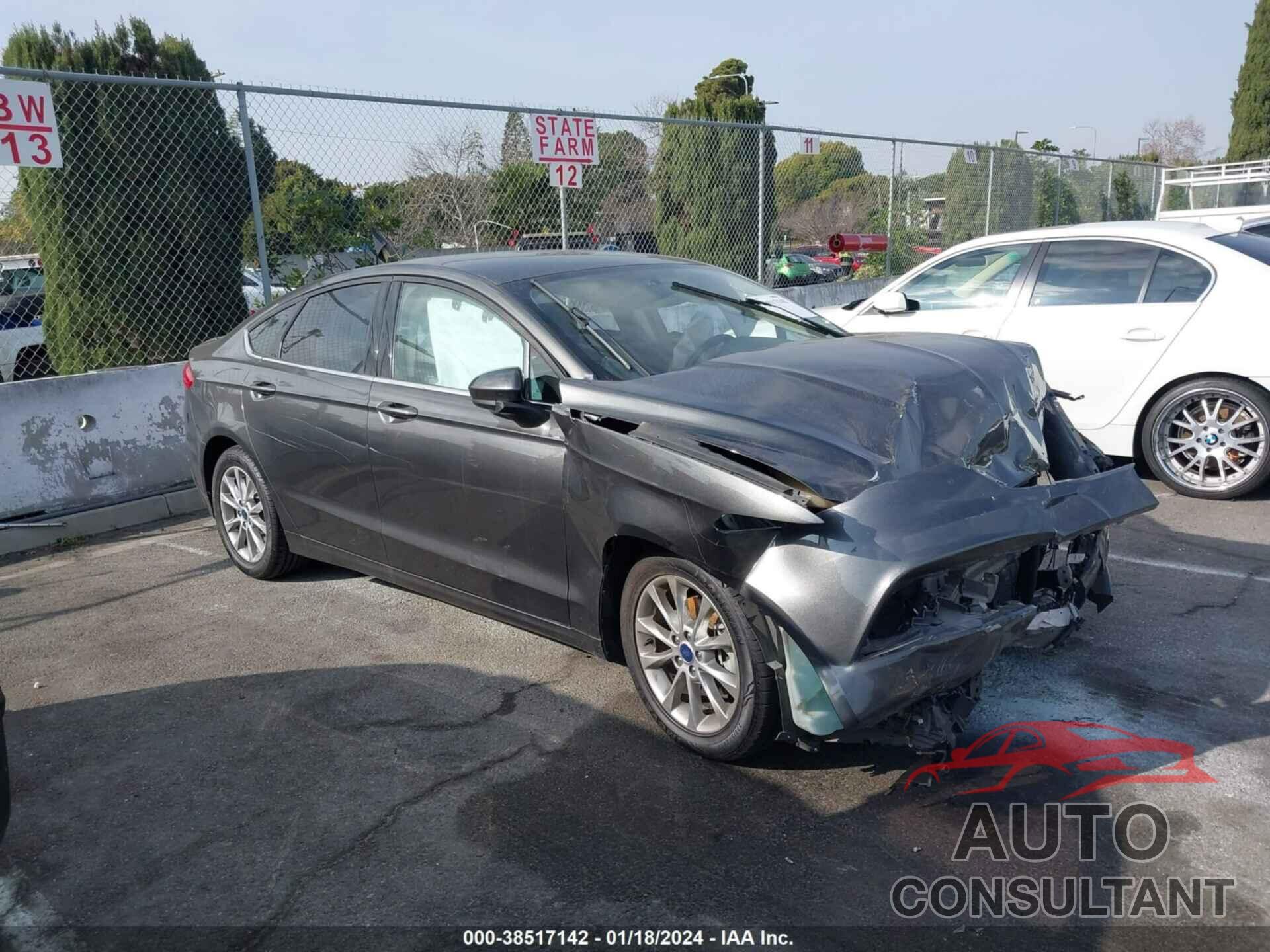 FORD FUSION 2018 - 3FA6P0HDXJR111319
