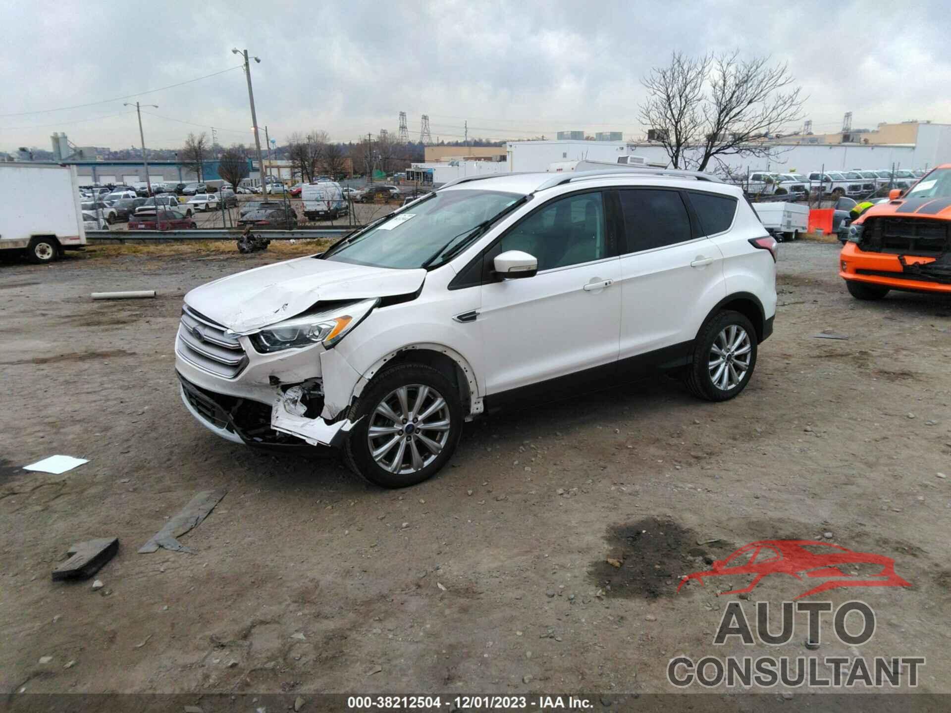 FORD ESCAPE 2017 - 1FMCU0JD1HUB94721