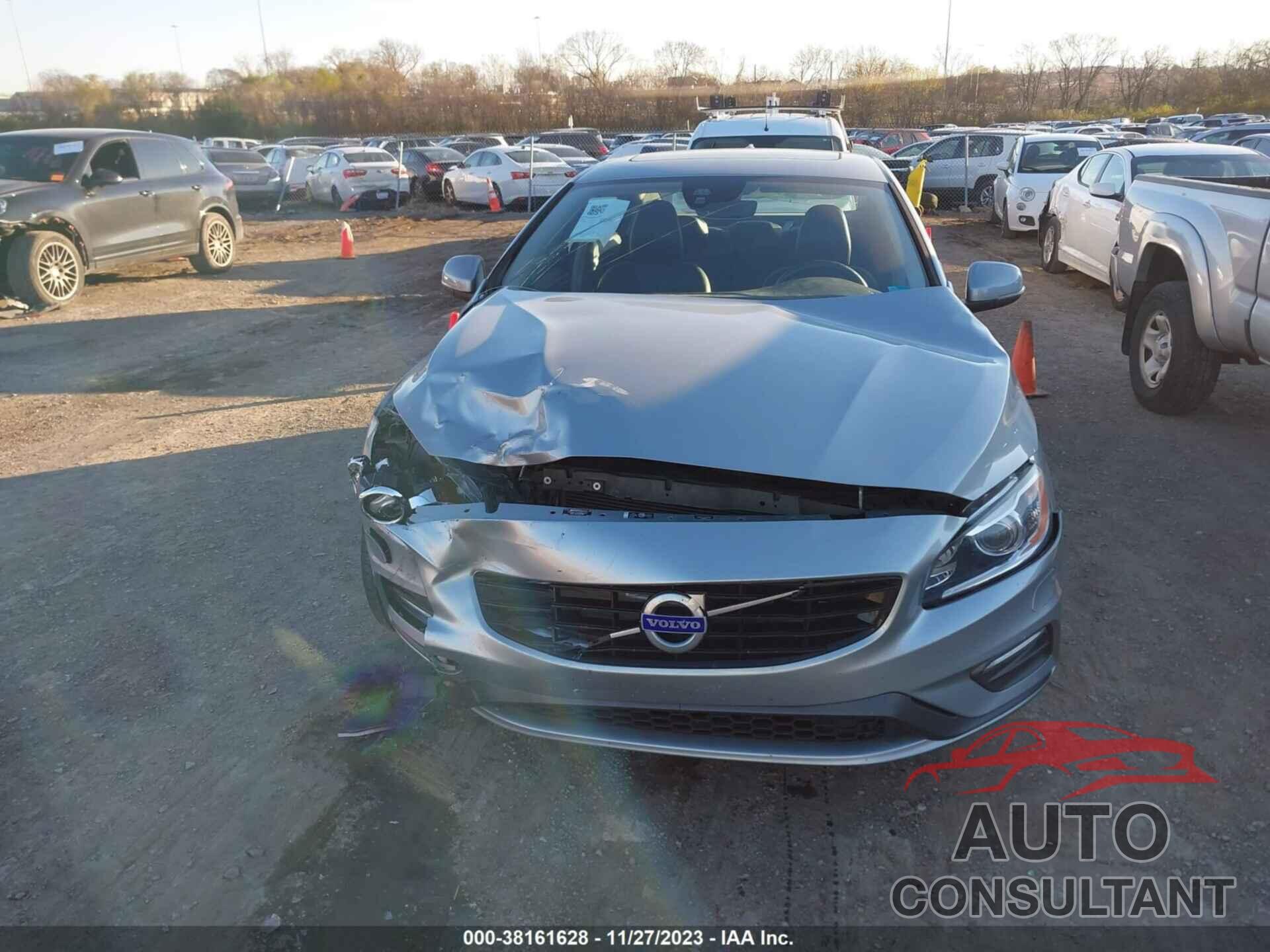 VOLVO S60 2018 - YV126MFL6J2451949