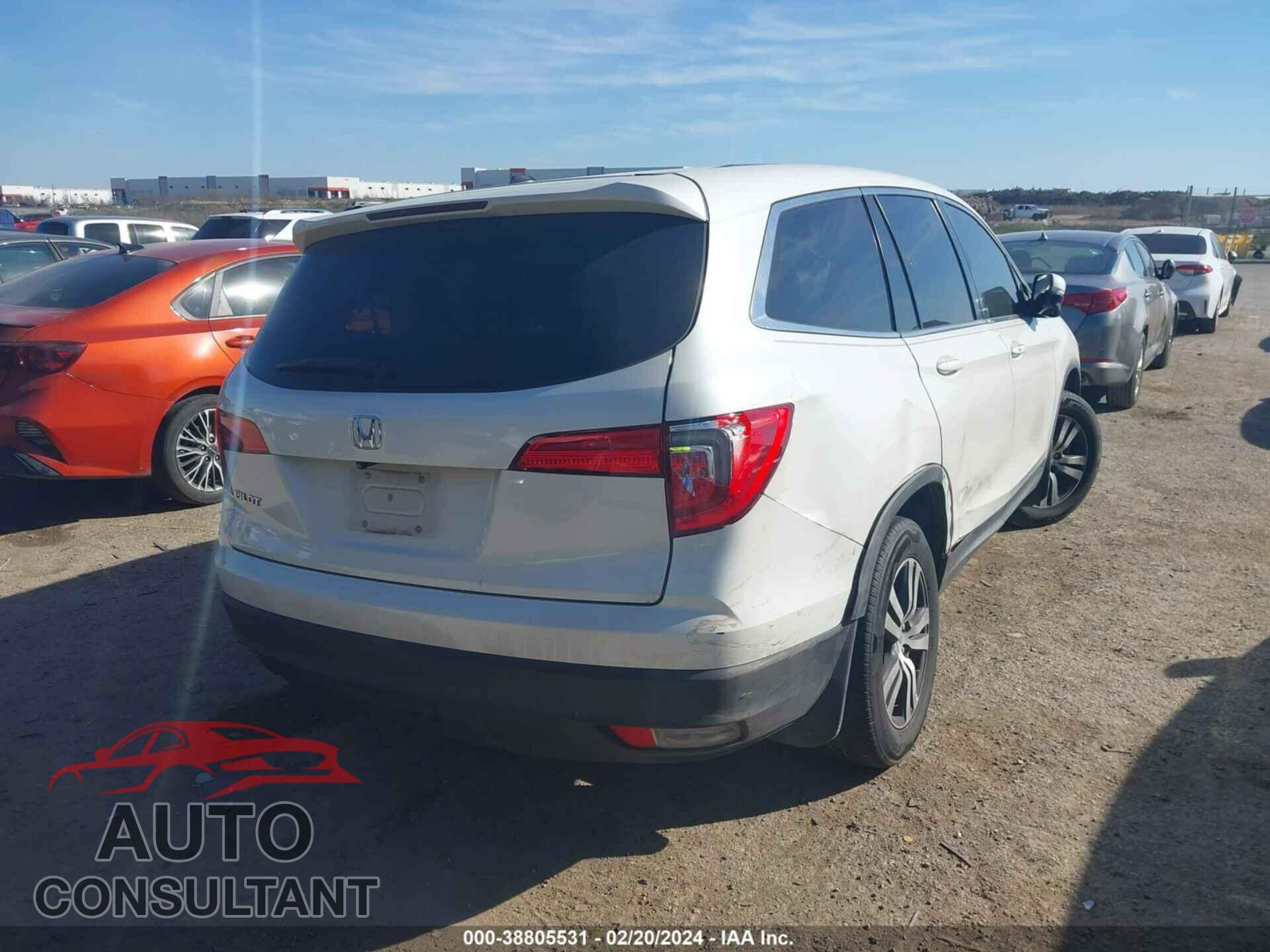 HONDA PILOT 2017 - 5FNYF5H56HB036237