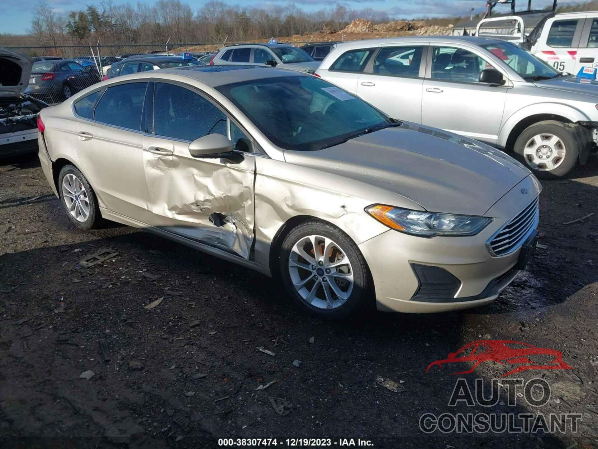 FORD FUSION HYBRID 2019 - 3FA6P0LU3KR272622