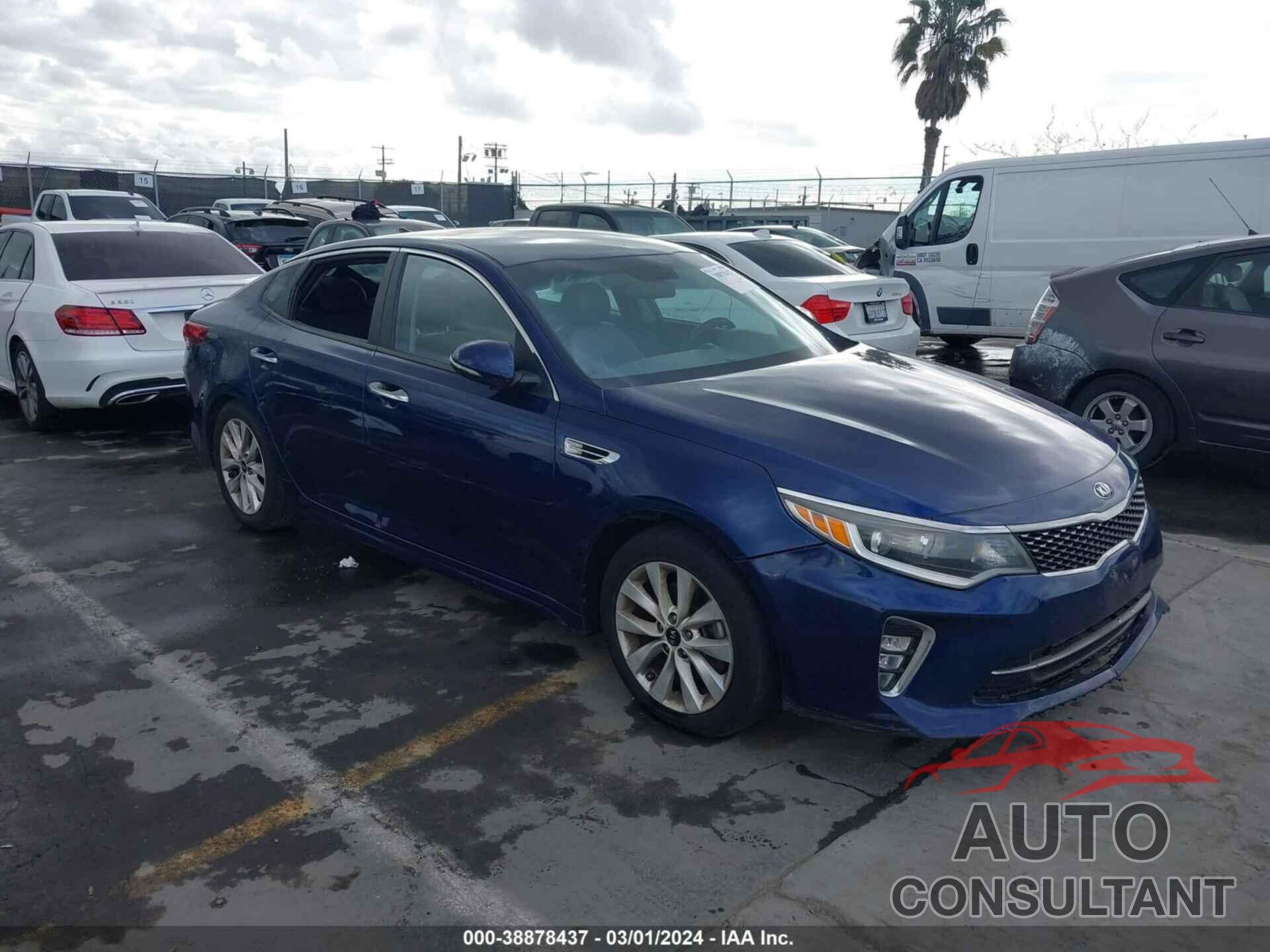KIA OPTIMA 2018 - 5XXGT4L31JG230195