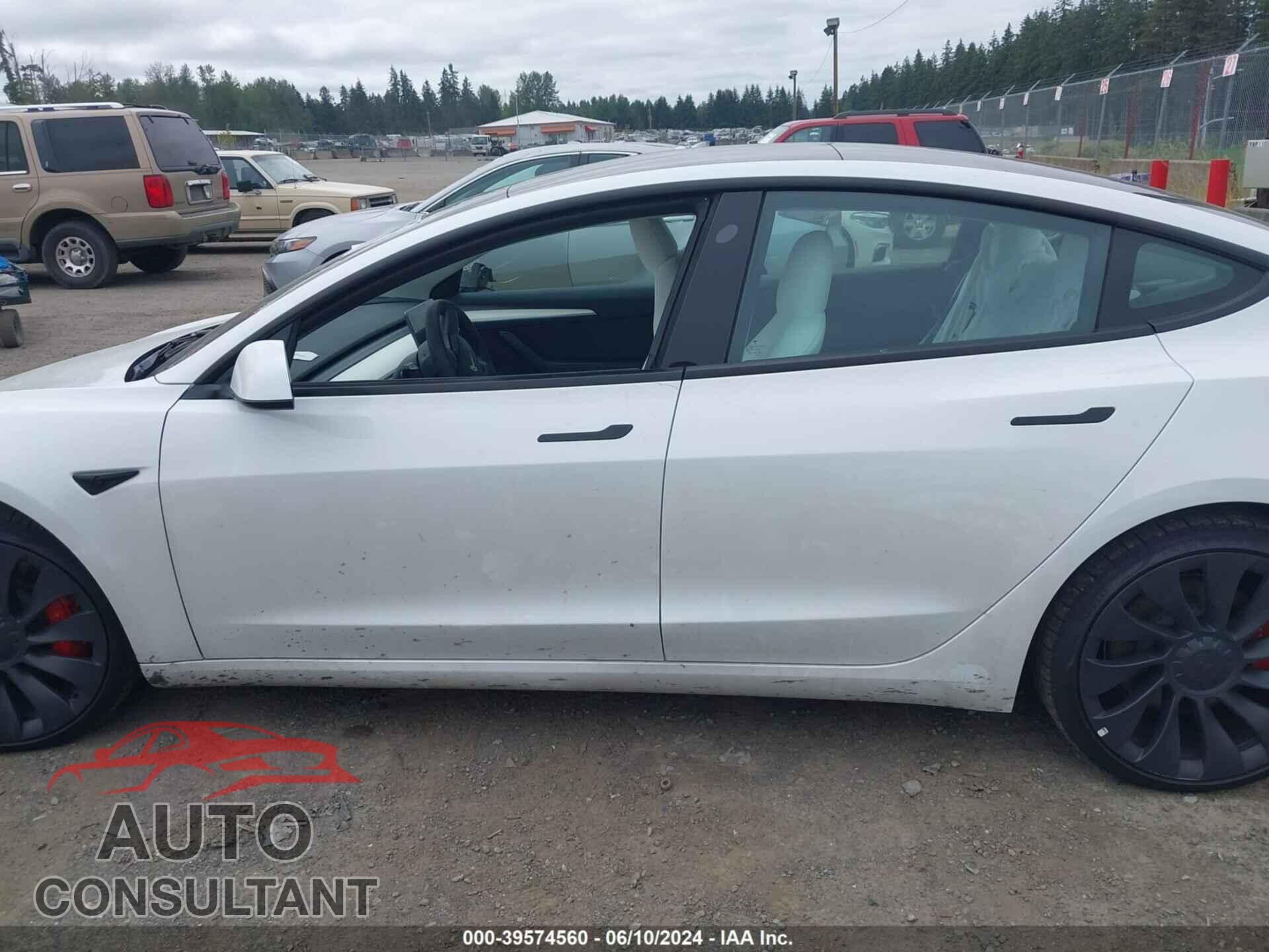 TESLA MODEL 3 2023 - 5YJ3E1EC3PF382754