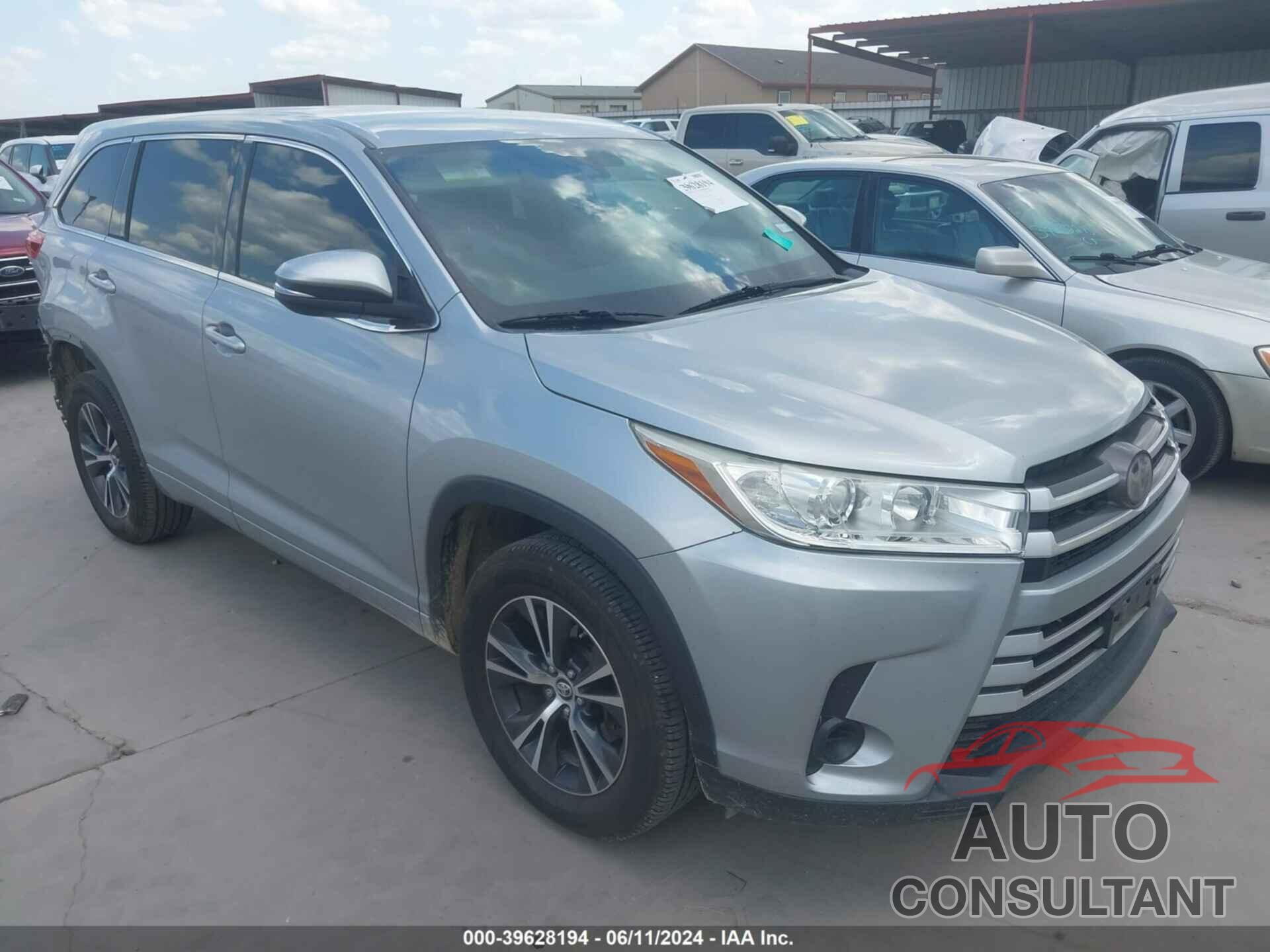 TOYOTA HIGHLANDER 2017 - 5TDZARFH0HS032736