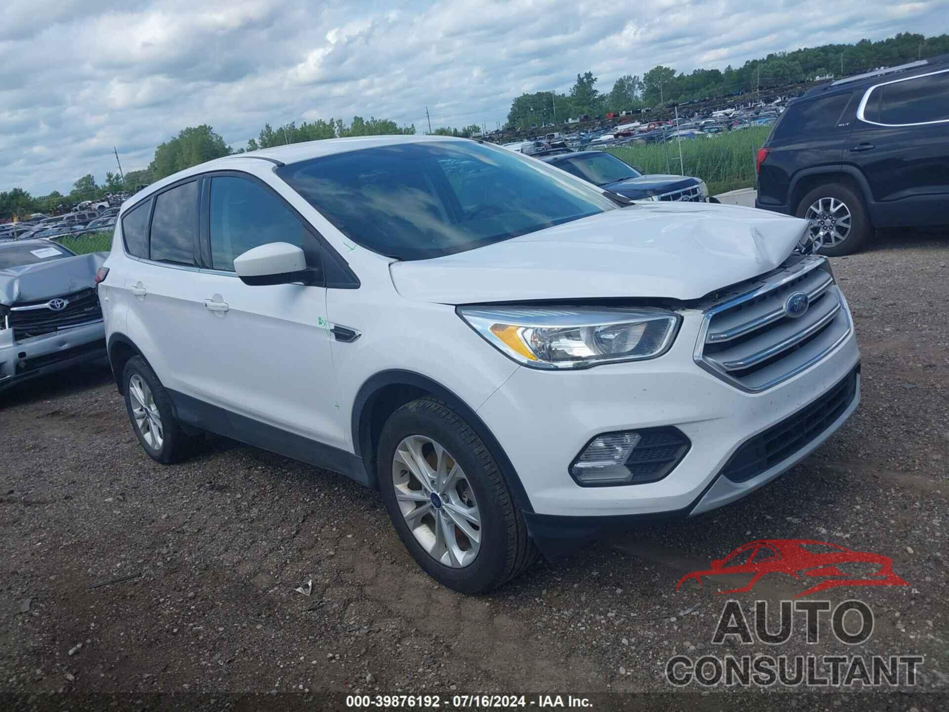 FORD ESCAPE 2019 - 1FMCU9GD0KUC00012