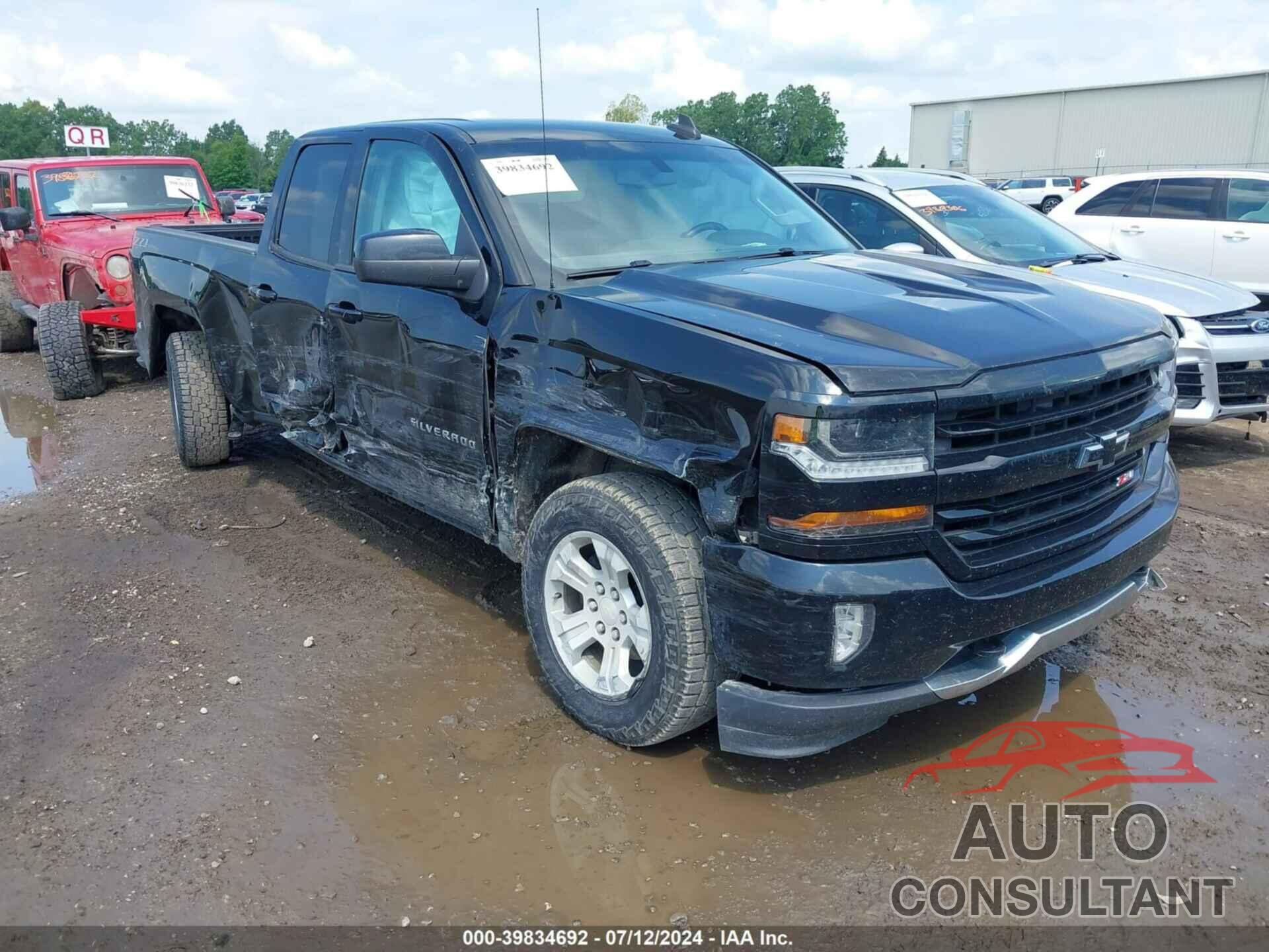 CHEVROLET SILVERADO 1500 2018 - 1GCVKREC7JZ144648