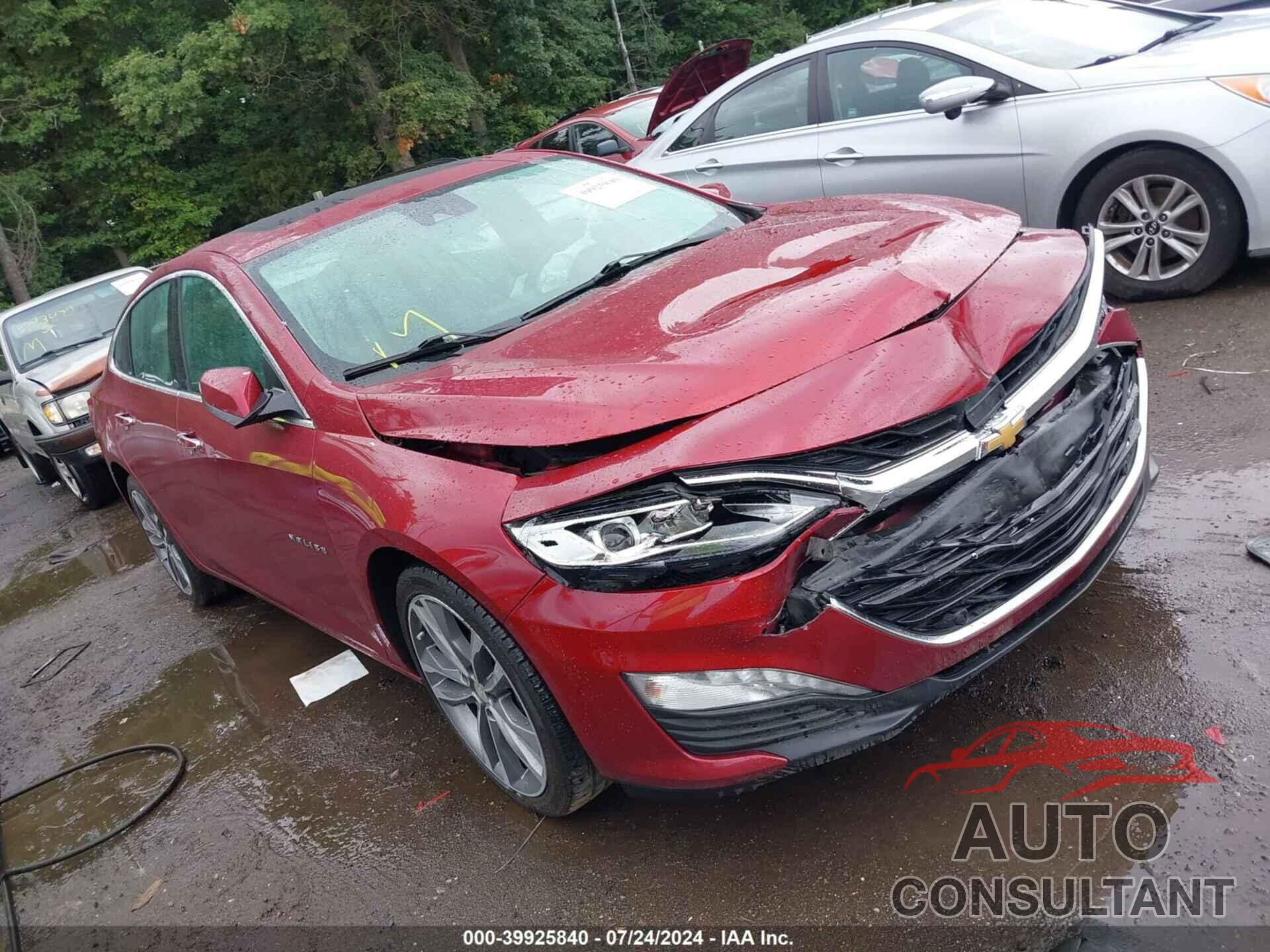 CHEVROLET MALIBU 2019 - 1G1ZE5SX8KF123182