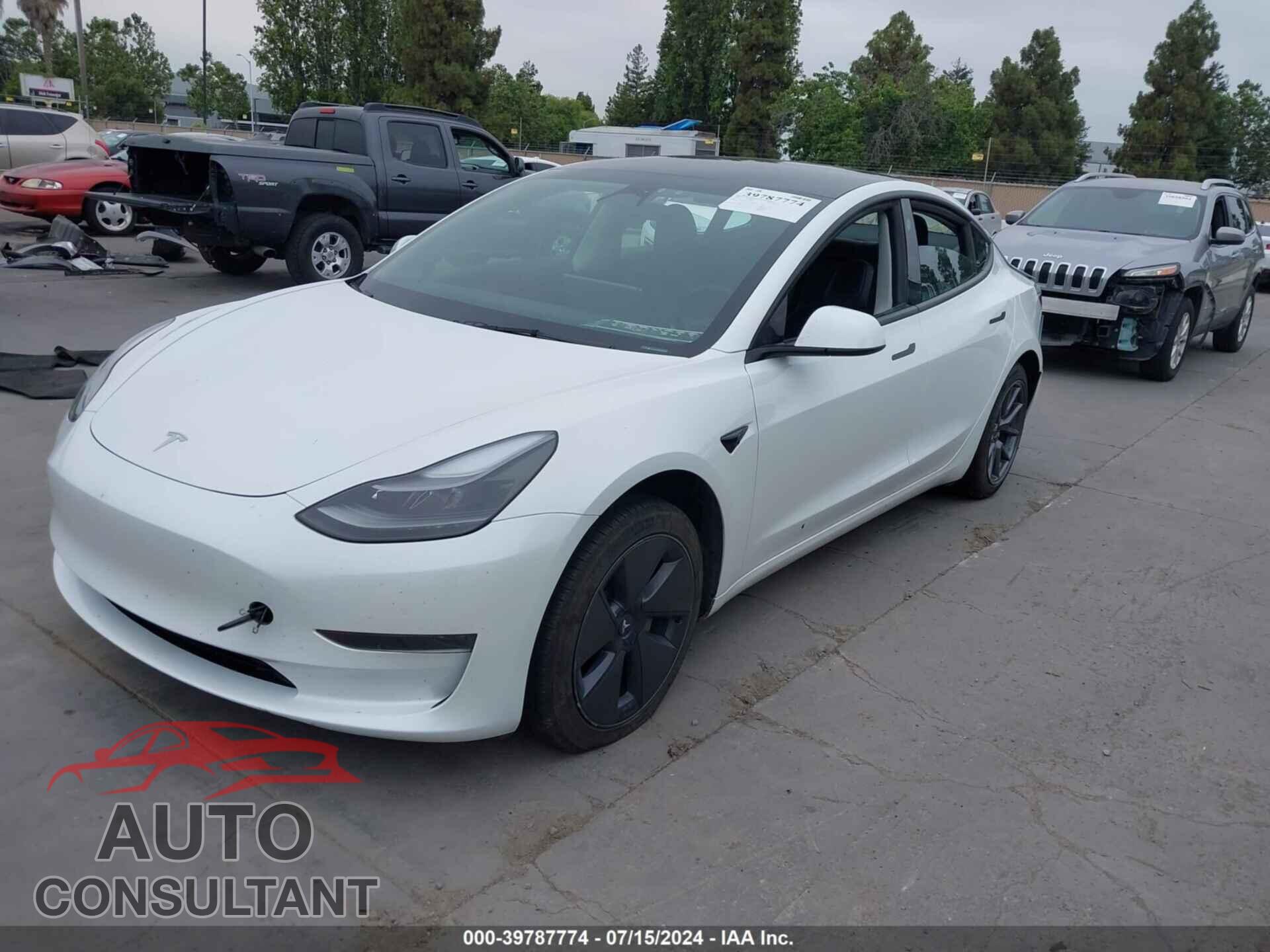 TESLA MODEL 3 2023 - 5YJ3E1EA8PF557207