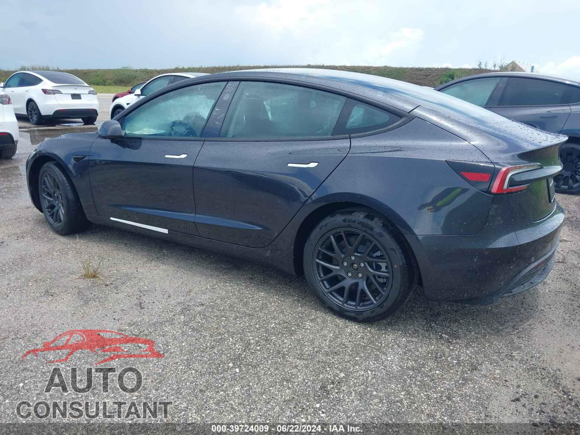 TESLA MODEL 3 2024 - 5YJ3E1EA4RF784591