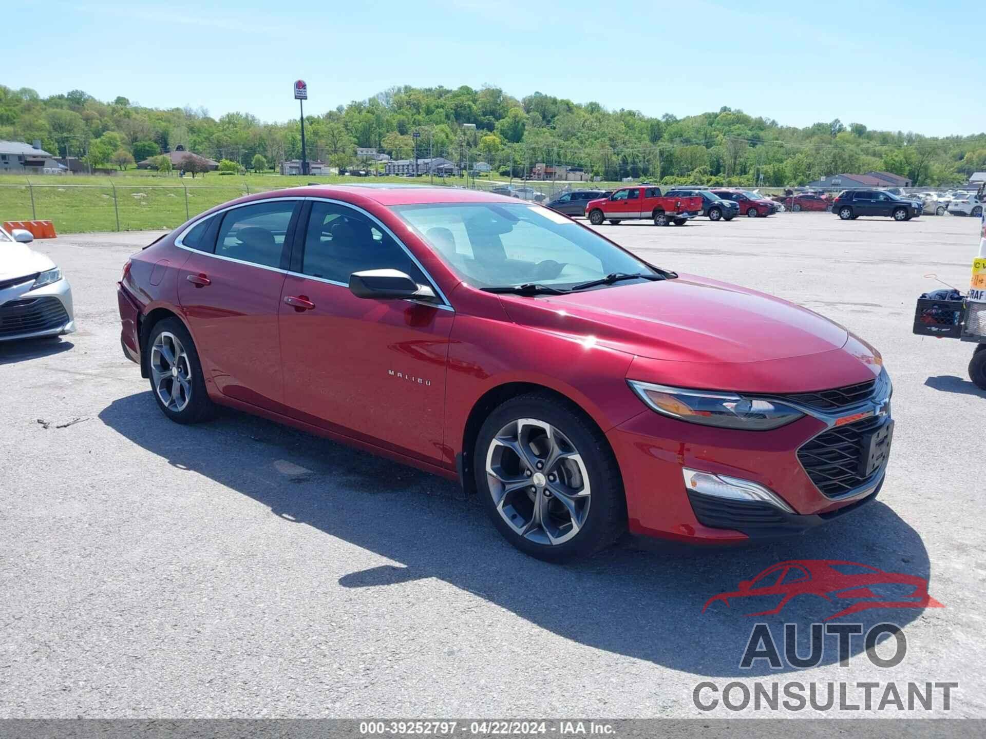CHEVROLET MALIBU 2019 - 1G1ZG5ST9KF160037
