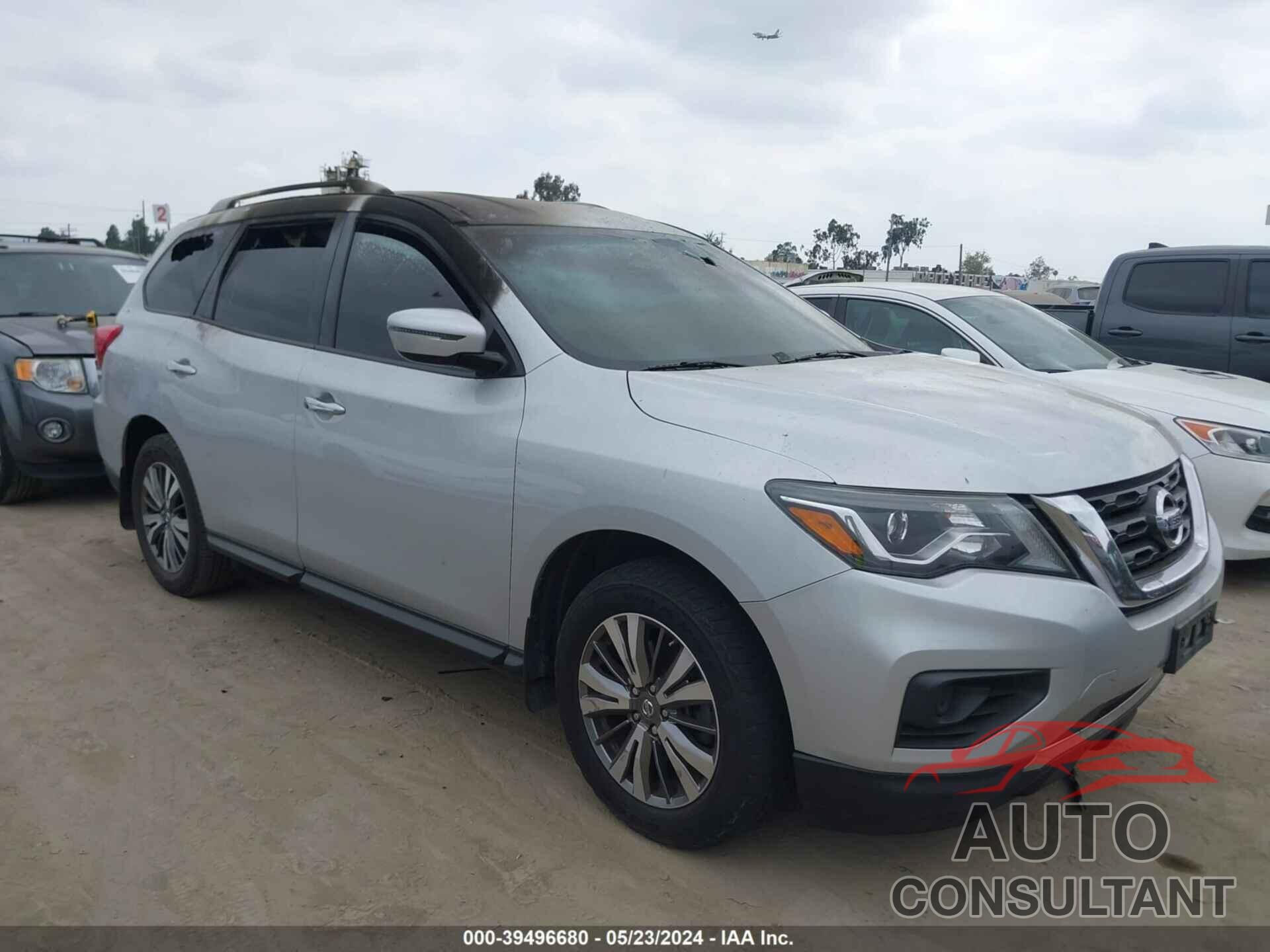 NISSAN PATHFINDER 2018 - 5N1DR2MN8JC671680