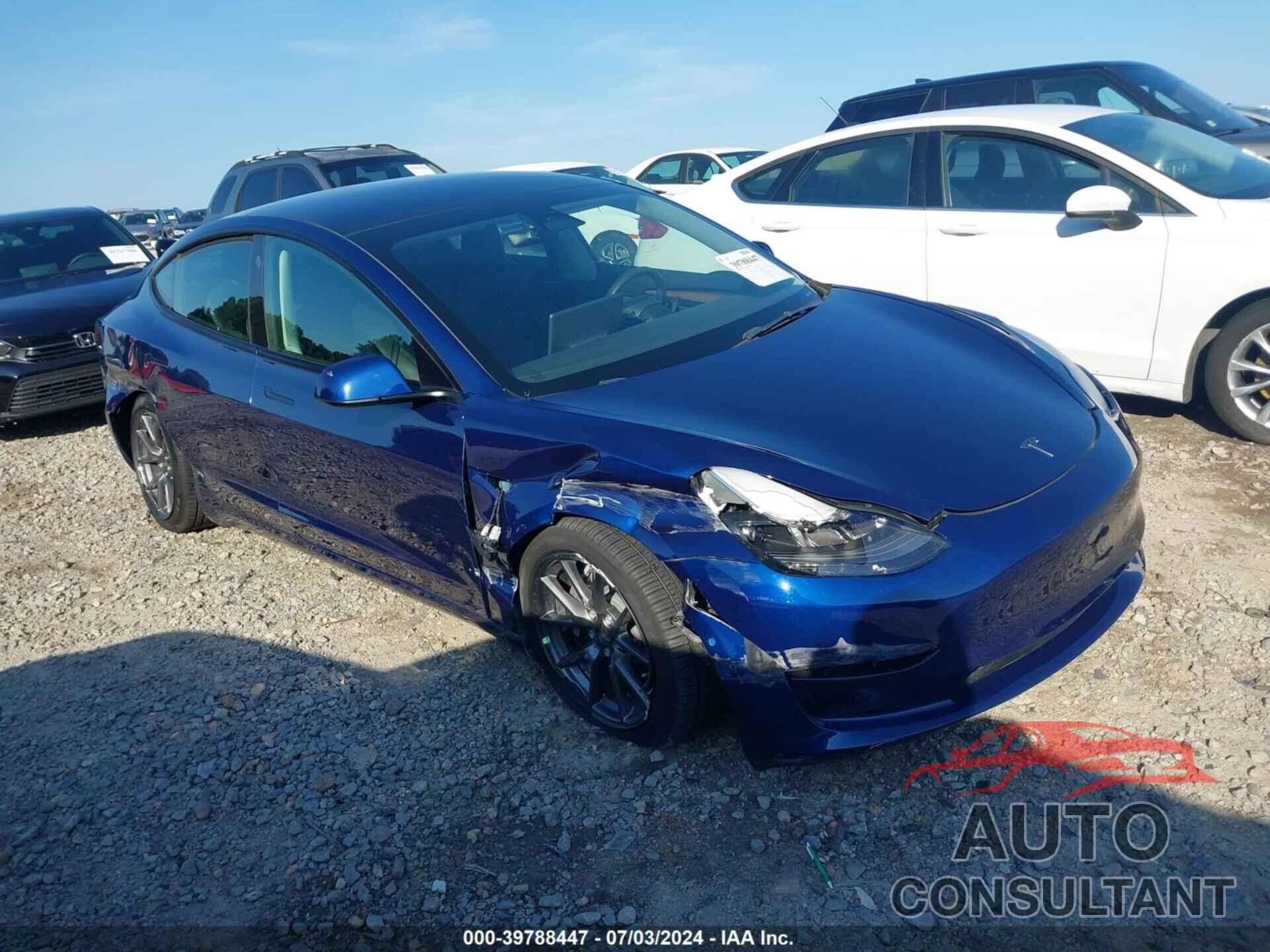 TESLA MODEL 3 2022 - 5YJ3E1EB1NF180709