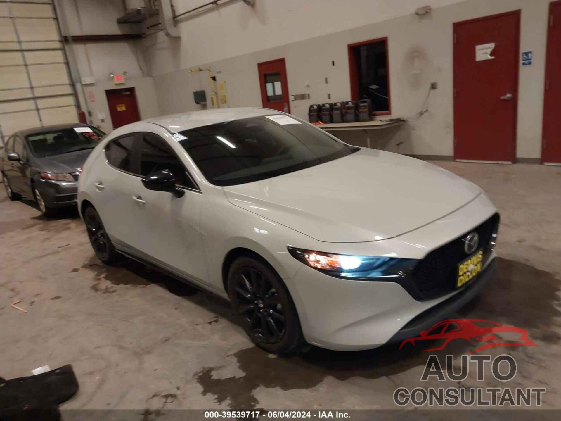 MAZDA MAZDA3 2024 - JM1BPAKM9R1705722