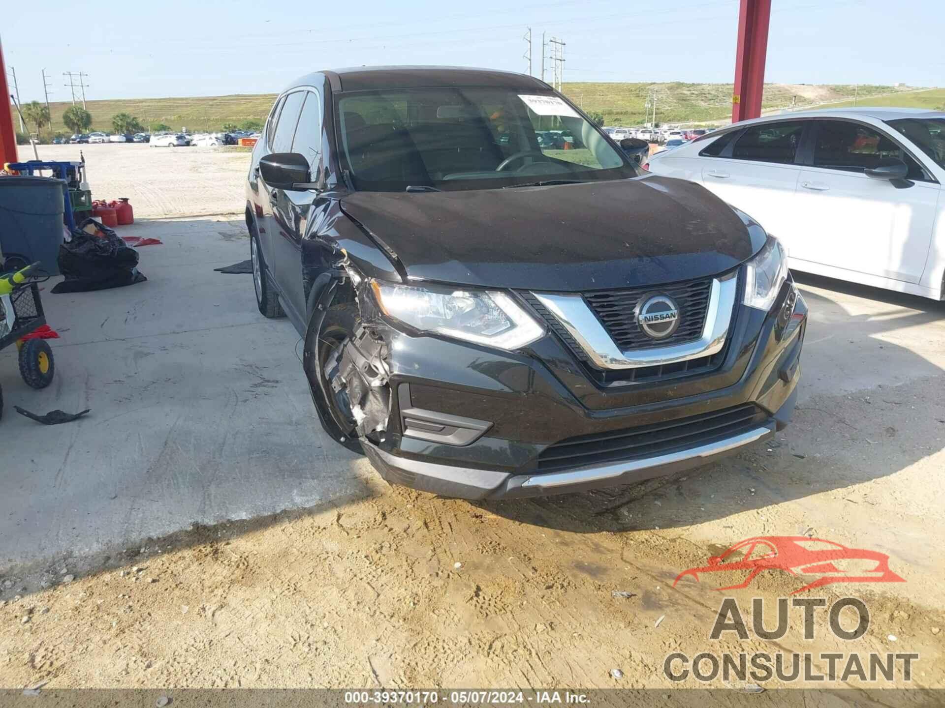 NISSAN ROGUE 2018 - KNMAT2MT6JP621232