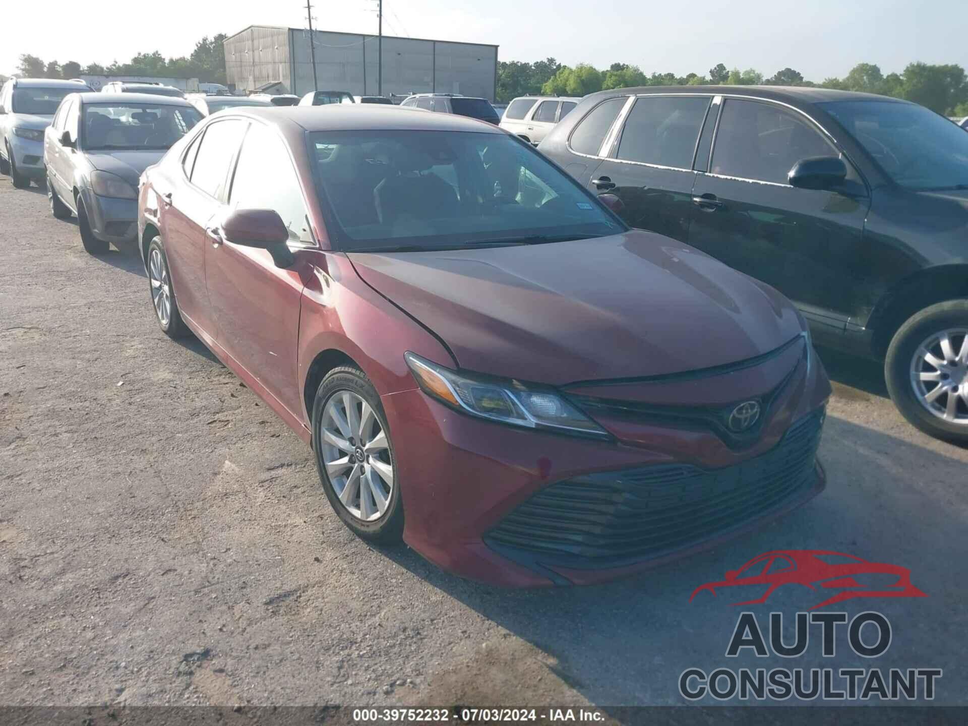 TOYOTA CAMRY 2018 - 4T1B11HK9JU582431